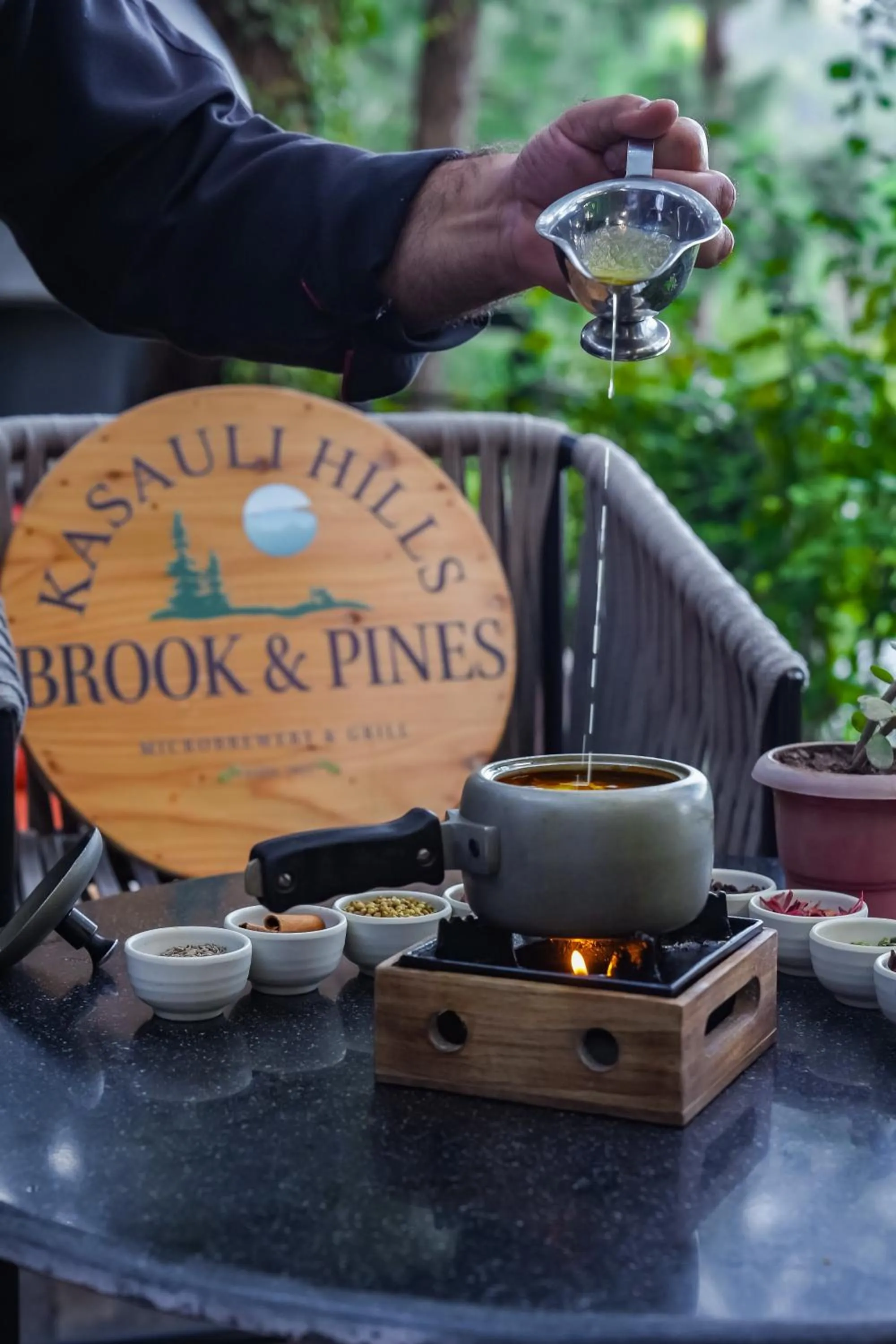 Food and drinks in Kasauli Hills Resort