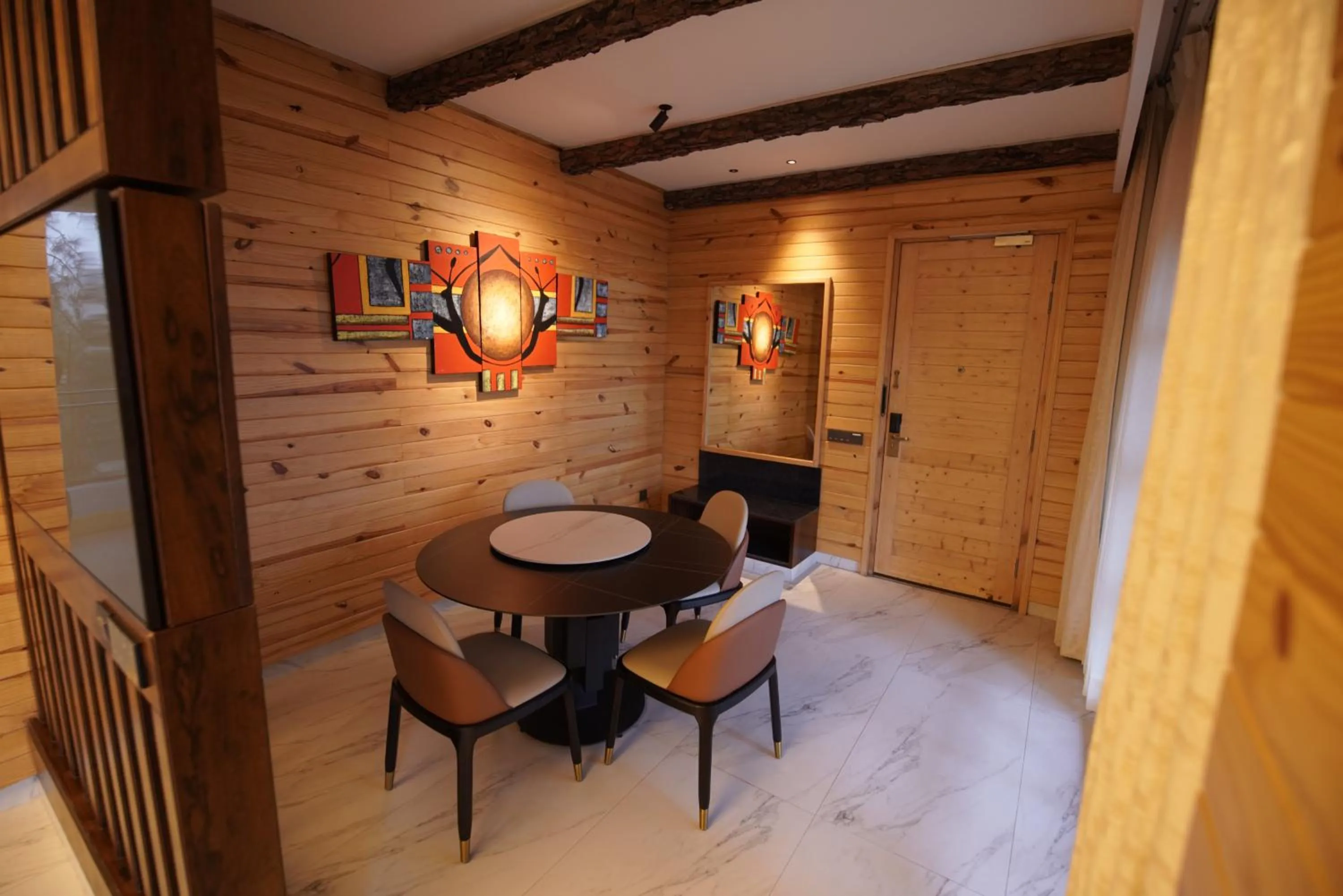 Dining area in Kasauli Hills Resort