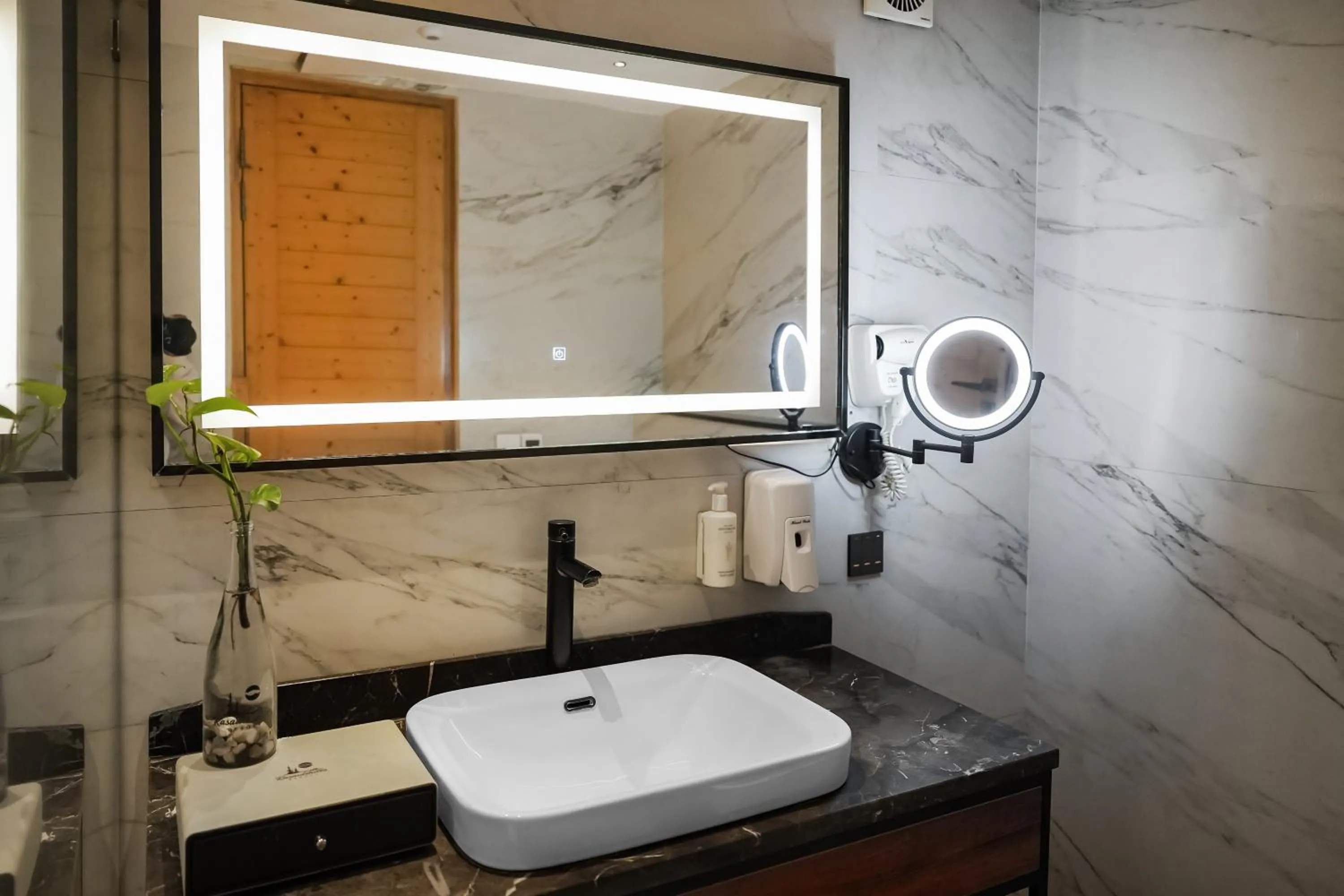 Bathroom in Kasauli Hills Resort