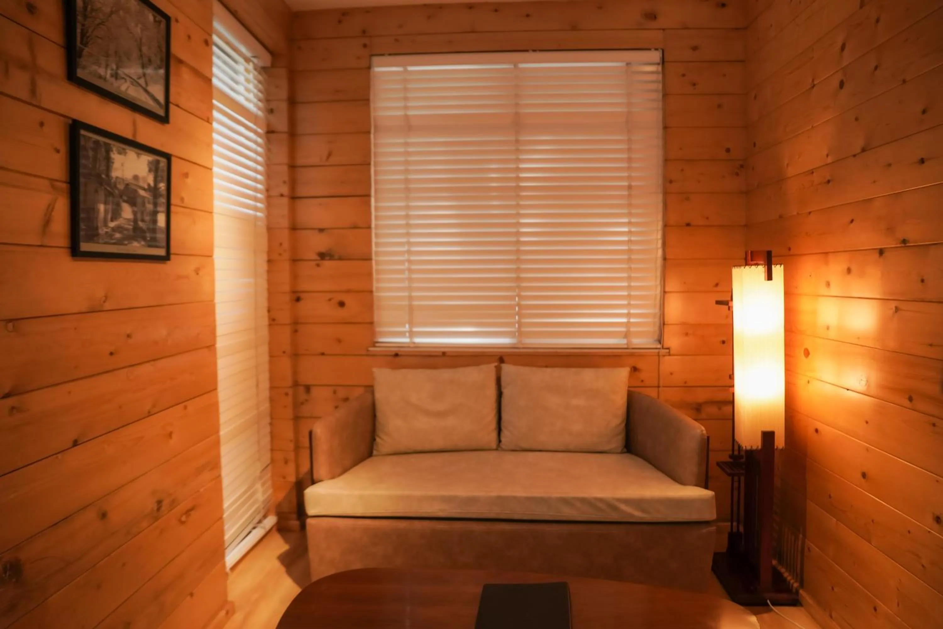 Living room in Kasauli Hills Resort