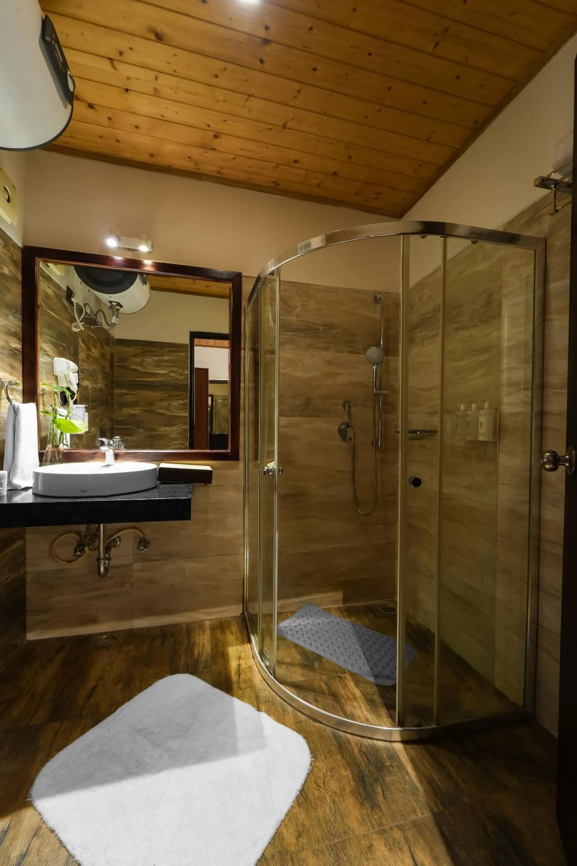 Bathroom in Kasauli Hills Resort