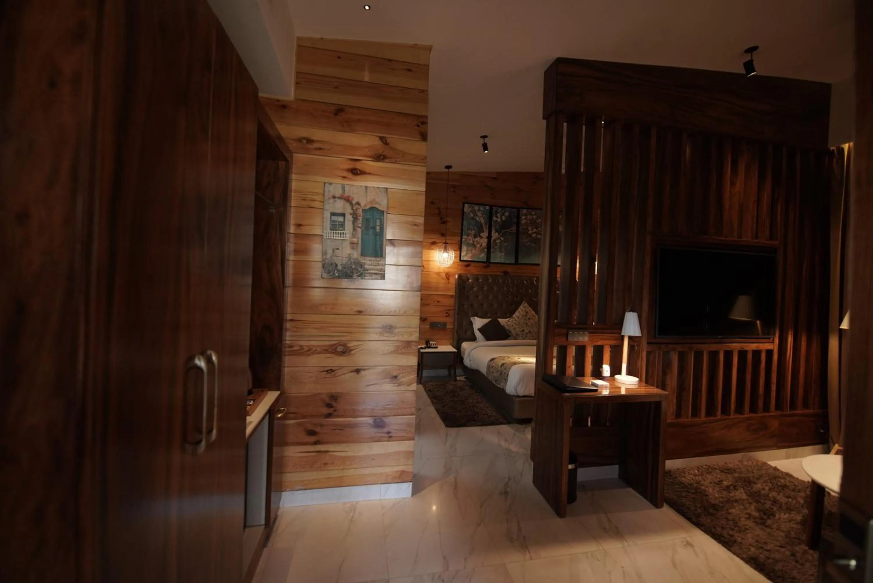 Bedroom in Kasauli Hills Resort