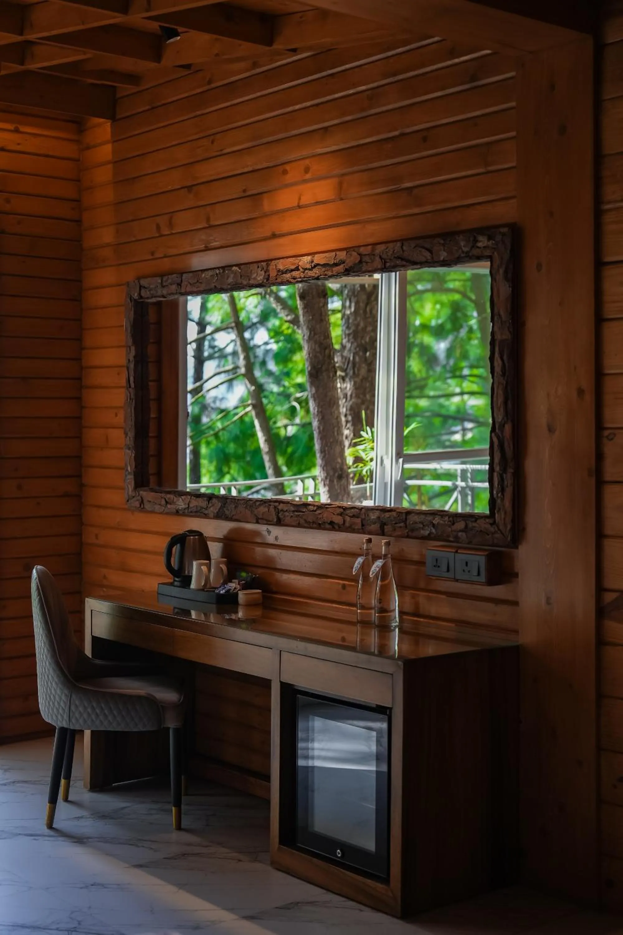 Bedroom in Kasauli Hills Resort