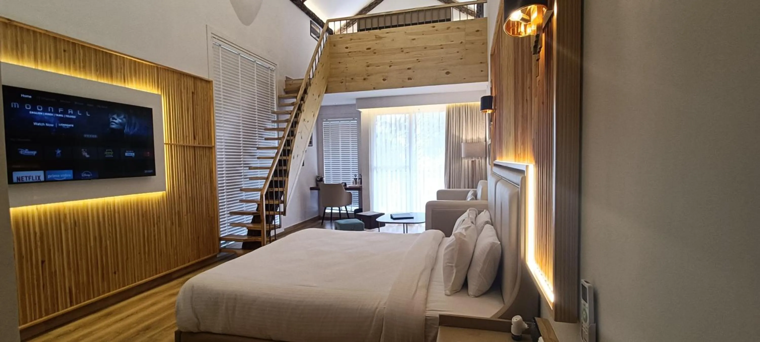 Bedroom, Bed in Kasauli Hills Resort