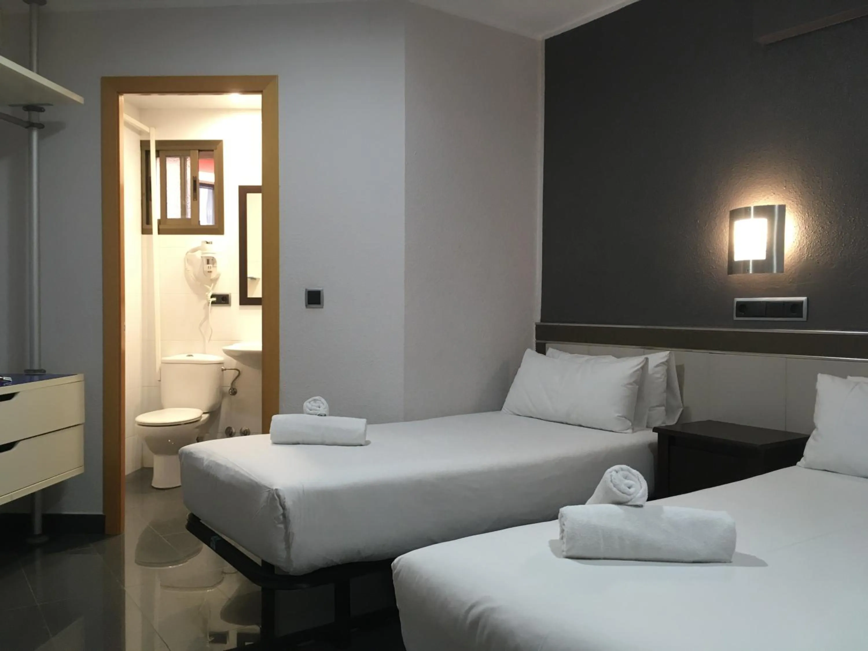 Bed in Hostal Levante Barcelona