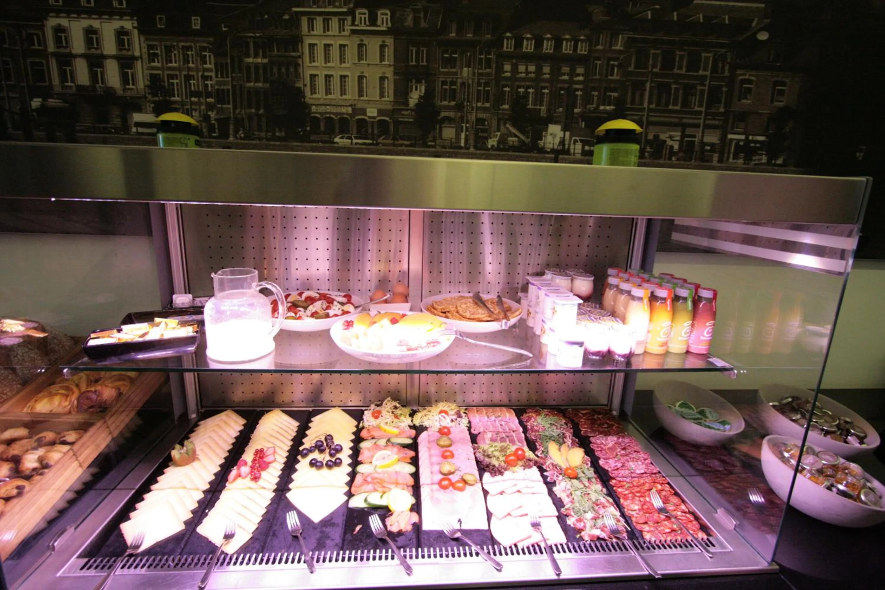 Restaurant/places to eat in Amosa Liège City Centre Apart Gerardrie 17