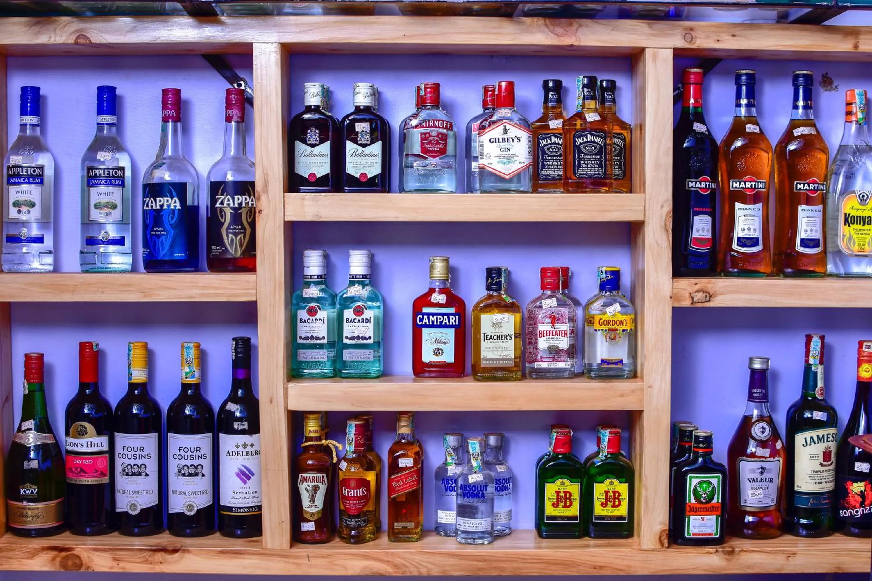 Lounge or bar in Mzunguu Safari Lodge