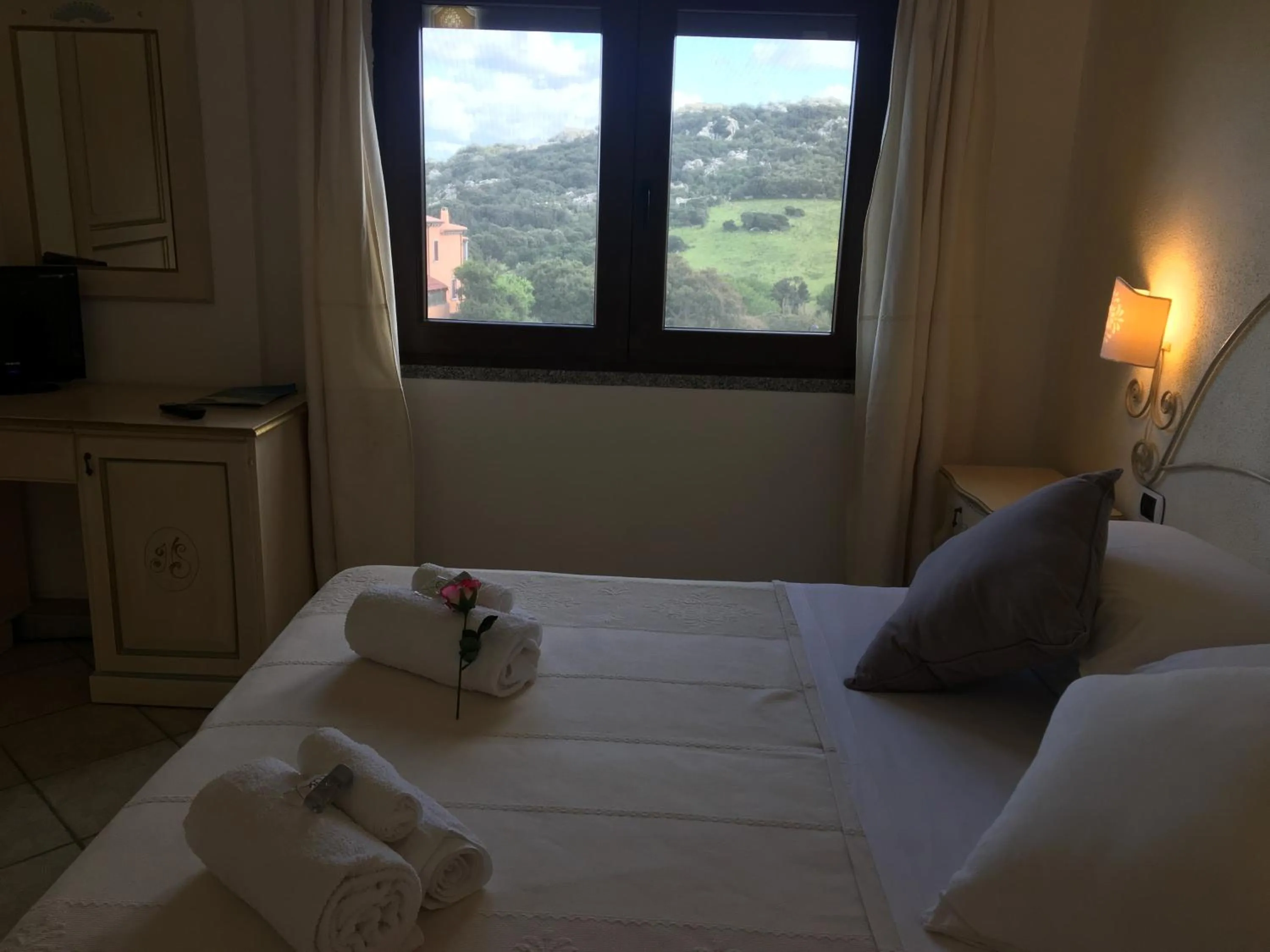 Bed in Hotel Sorgente