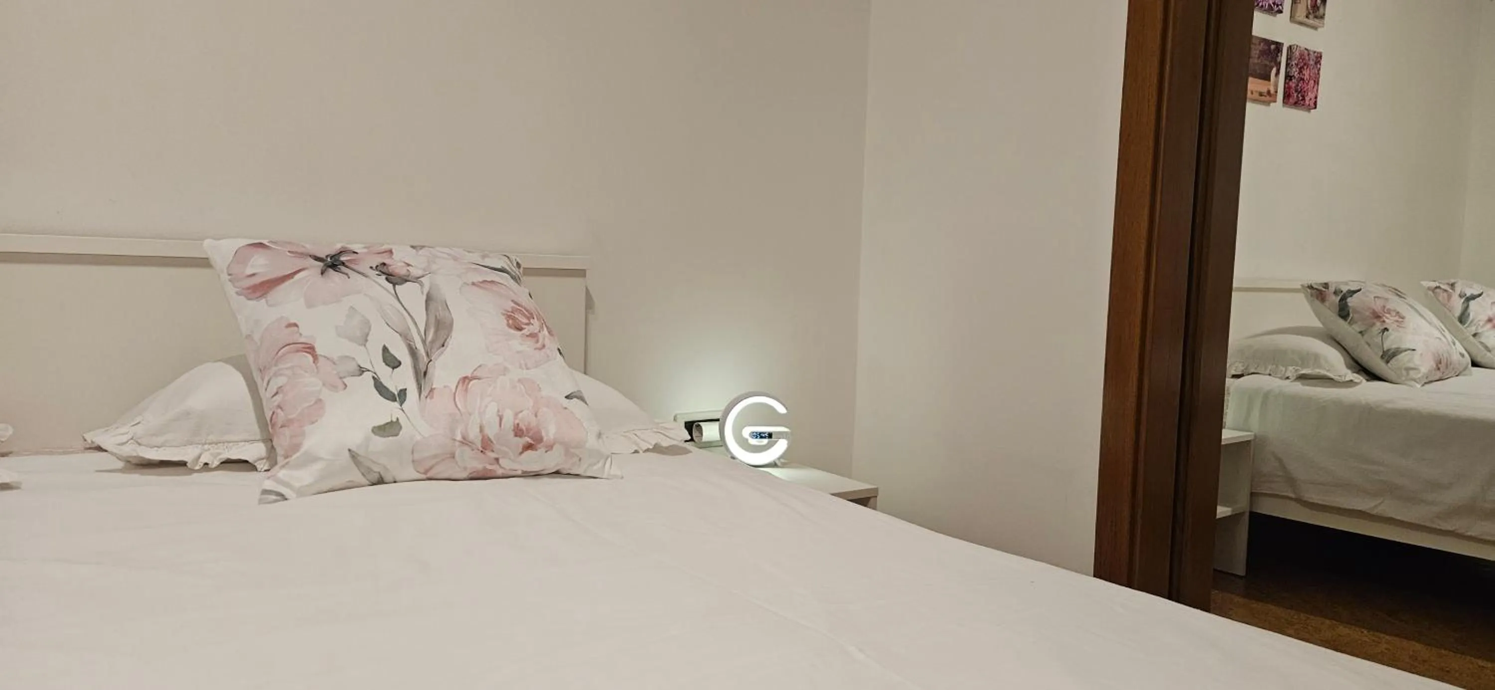Room Kris with private entrance & private bathroom