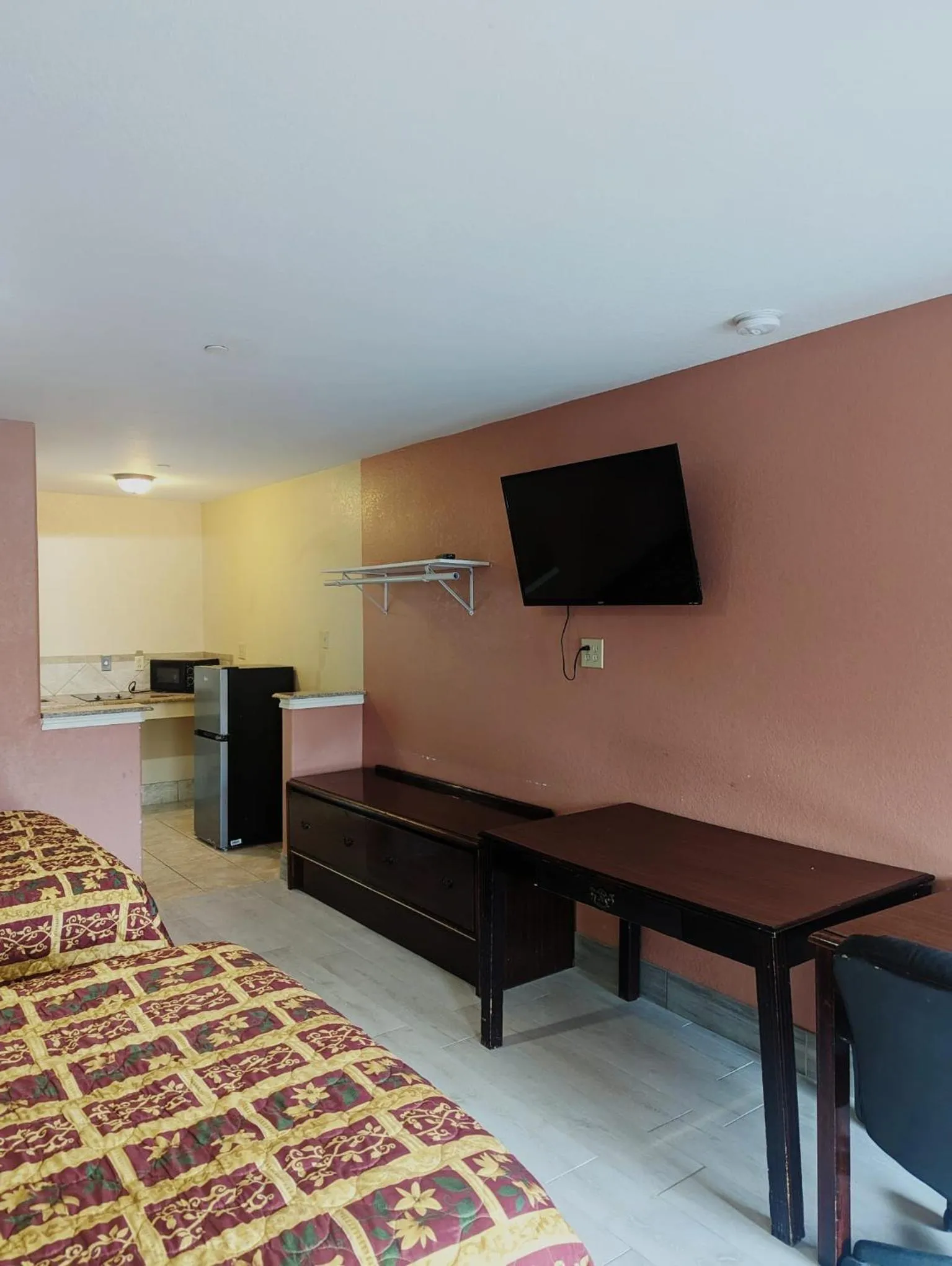 TV and multimedia in Residents Suites Liberty