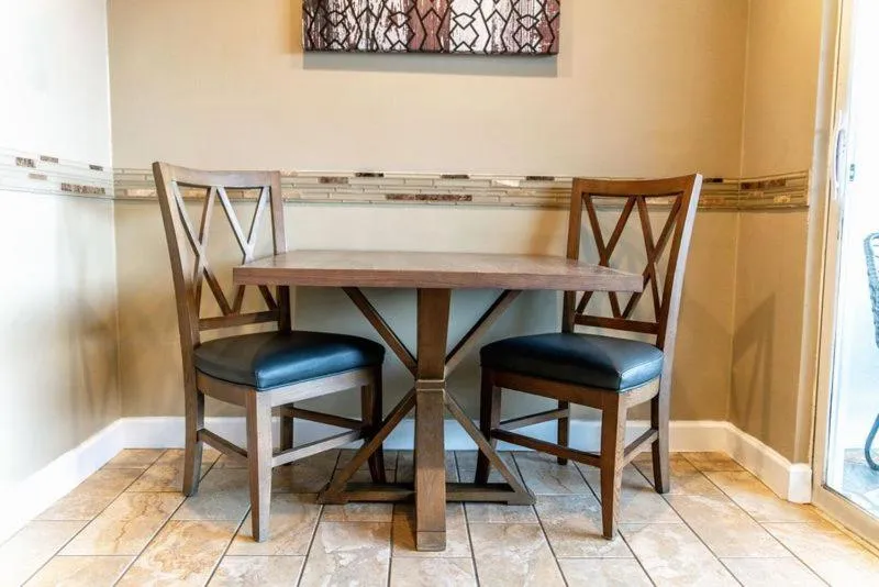 Dining area in Waterside Suites and Marina