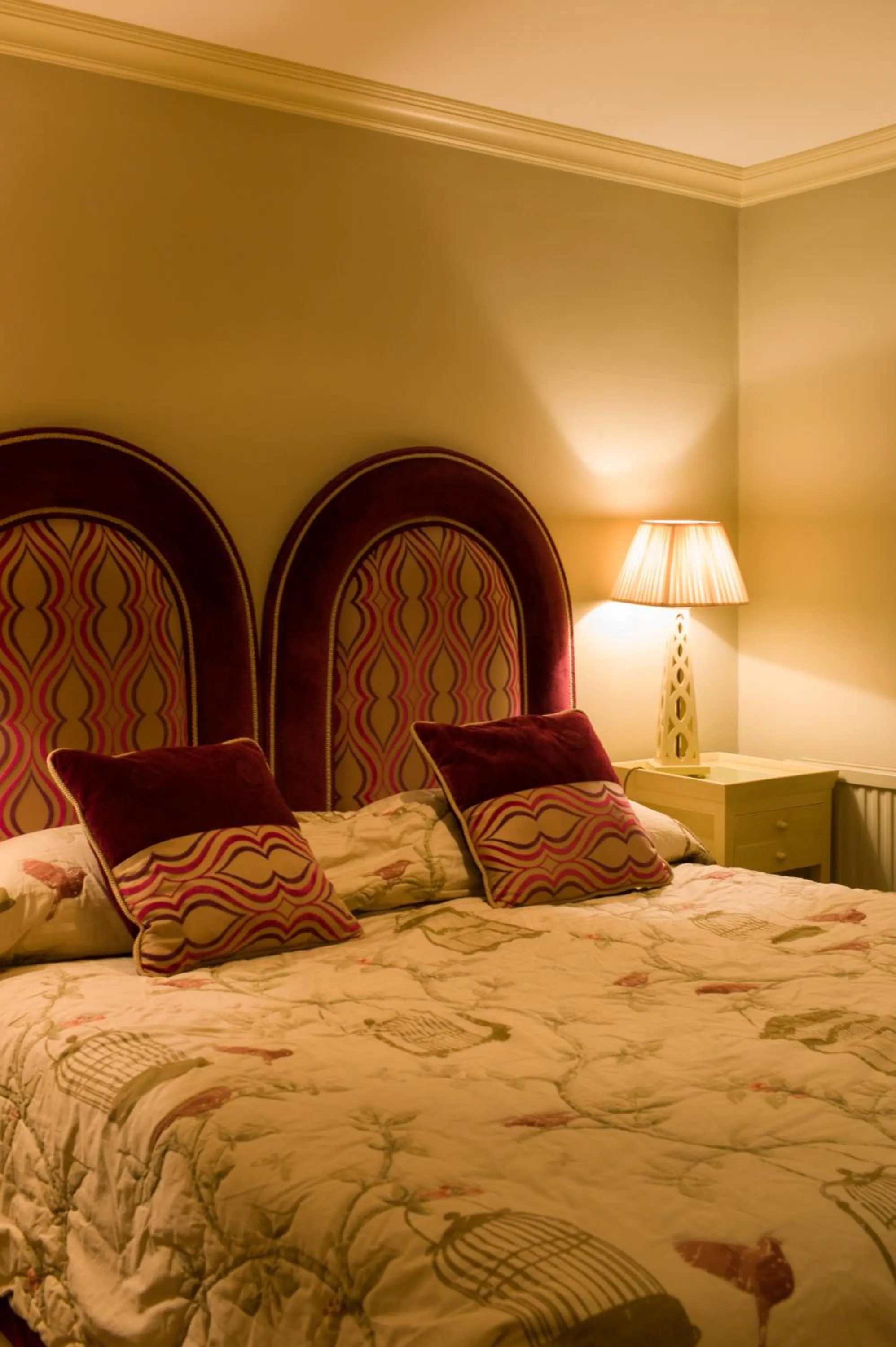 Bed in The George Hotel of Stamford