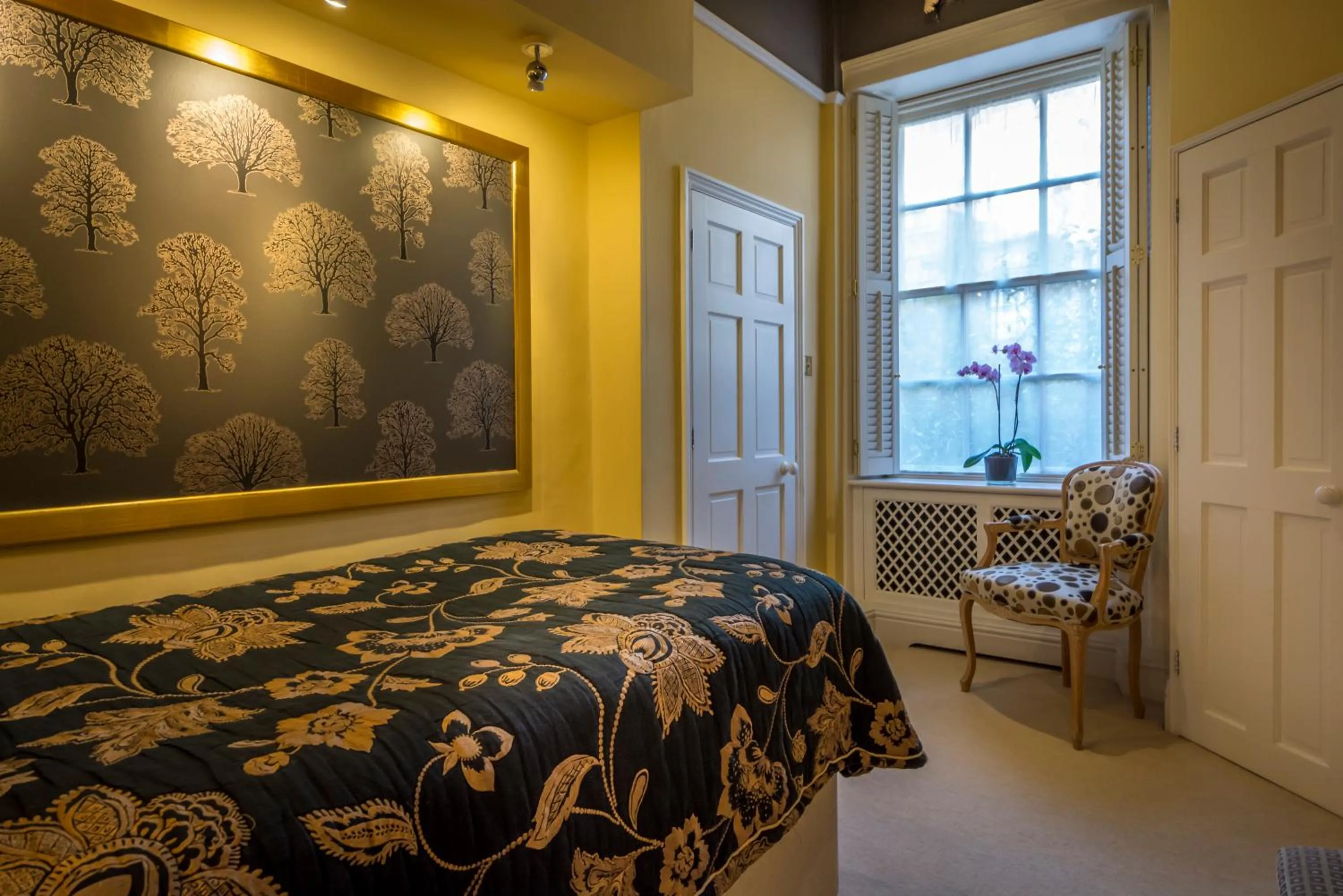 Bed in The George Hotel of Stamford