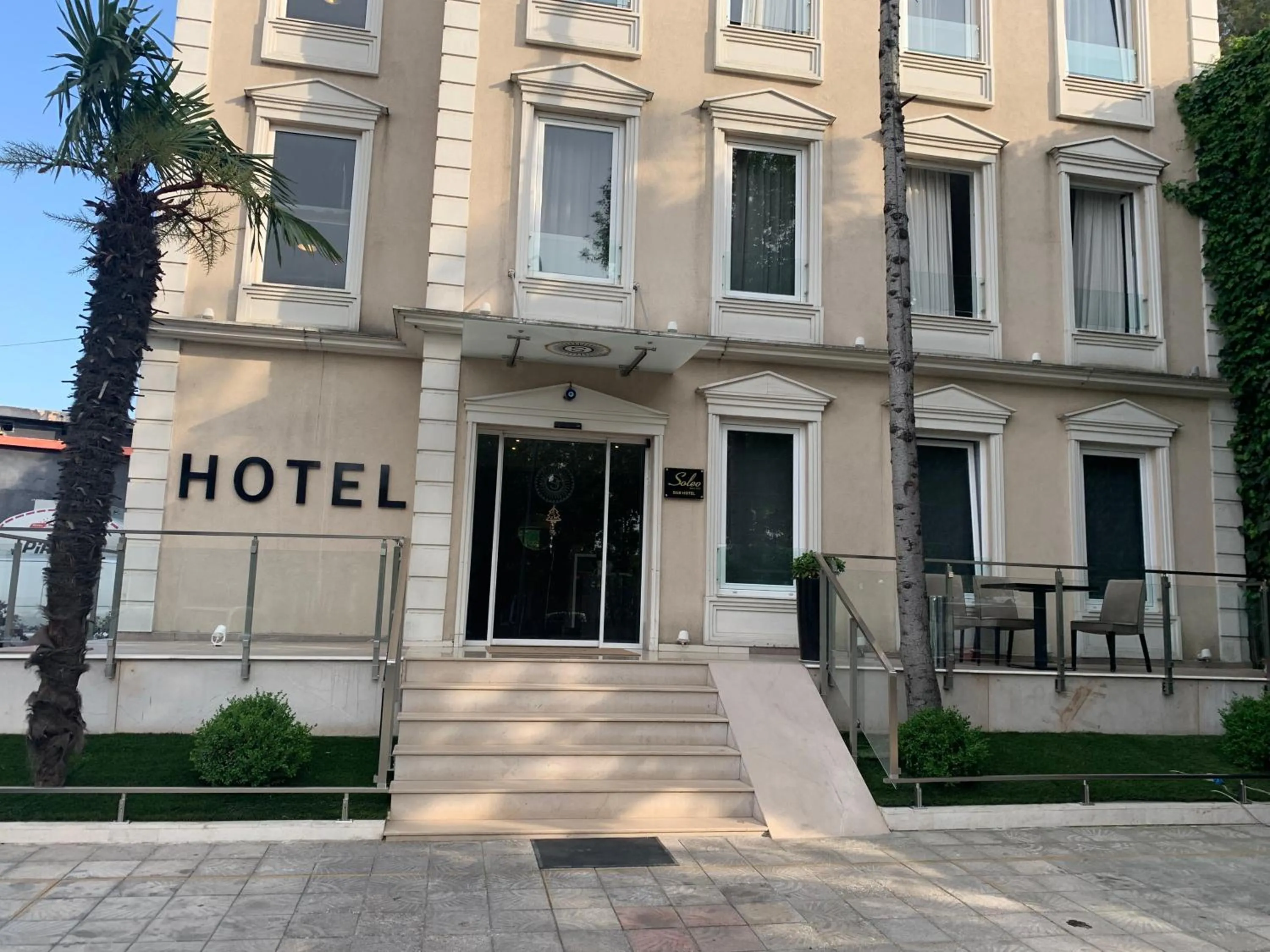 Soleo Hotel