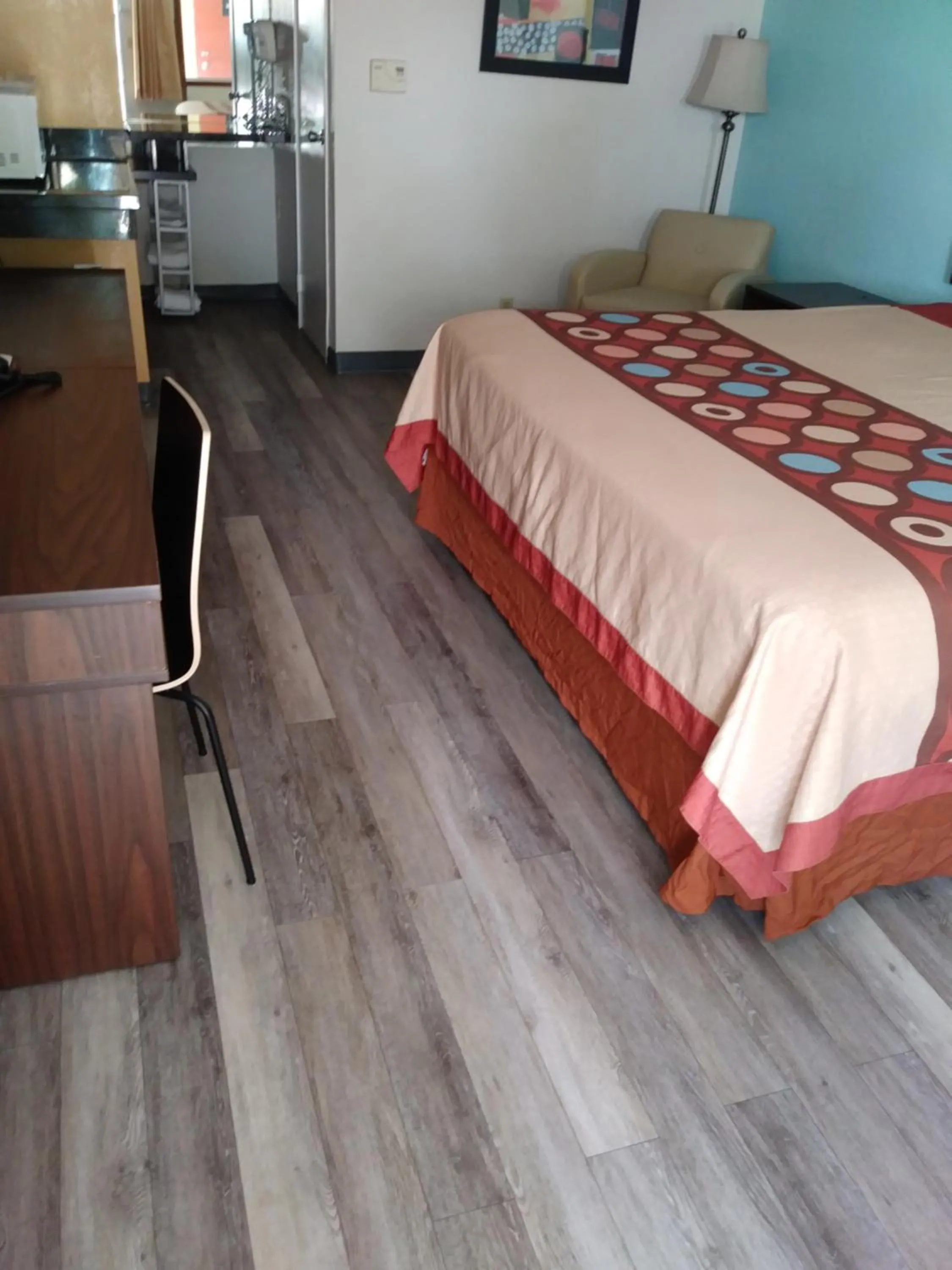Bedroom, Bed in Super 8 by Wyndham Indio