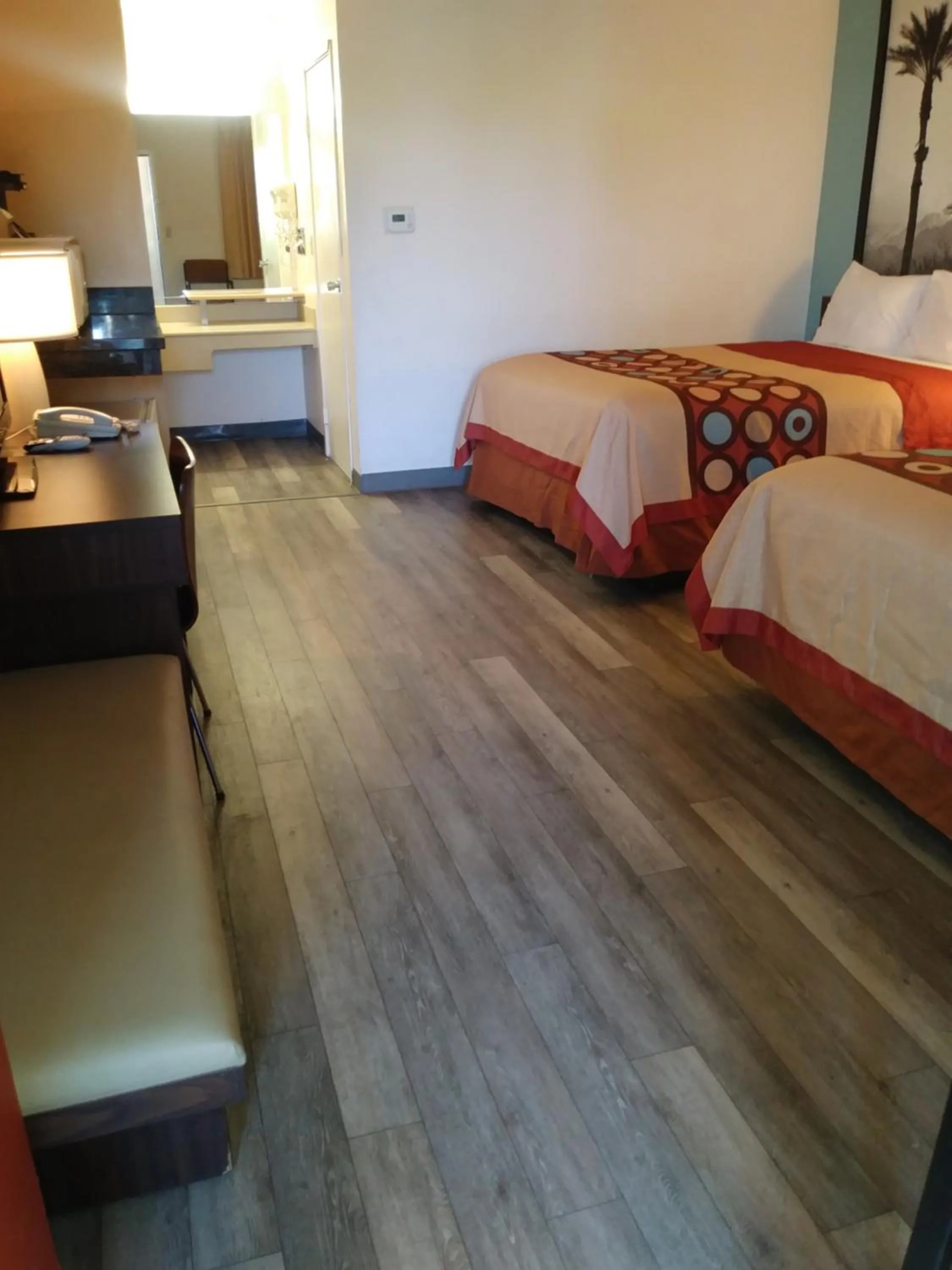 Bedroom, Bed in Super 8 by Wyndham Indio