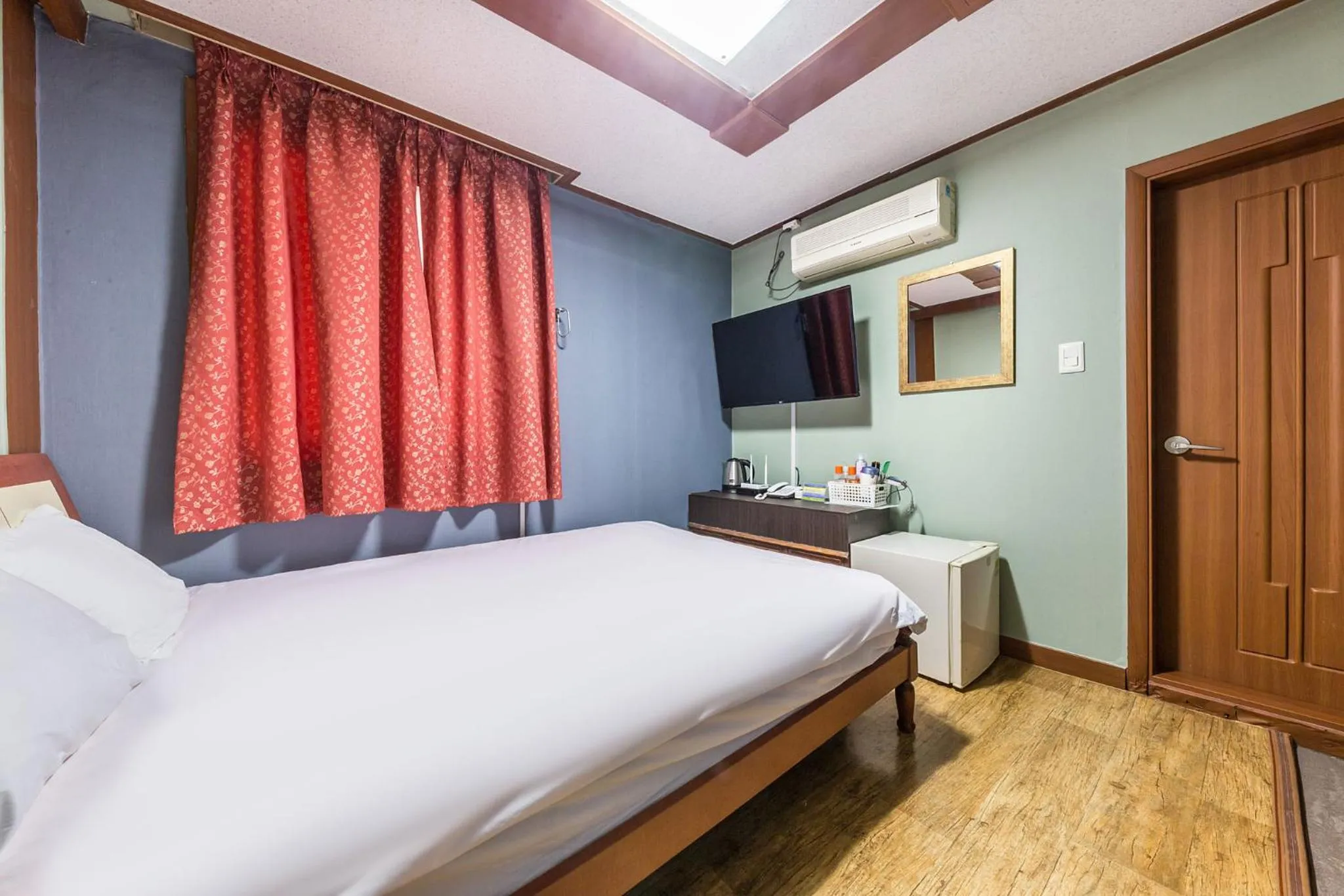 Bed in Keumkang Motel