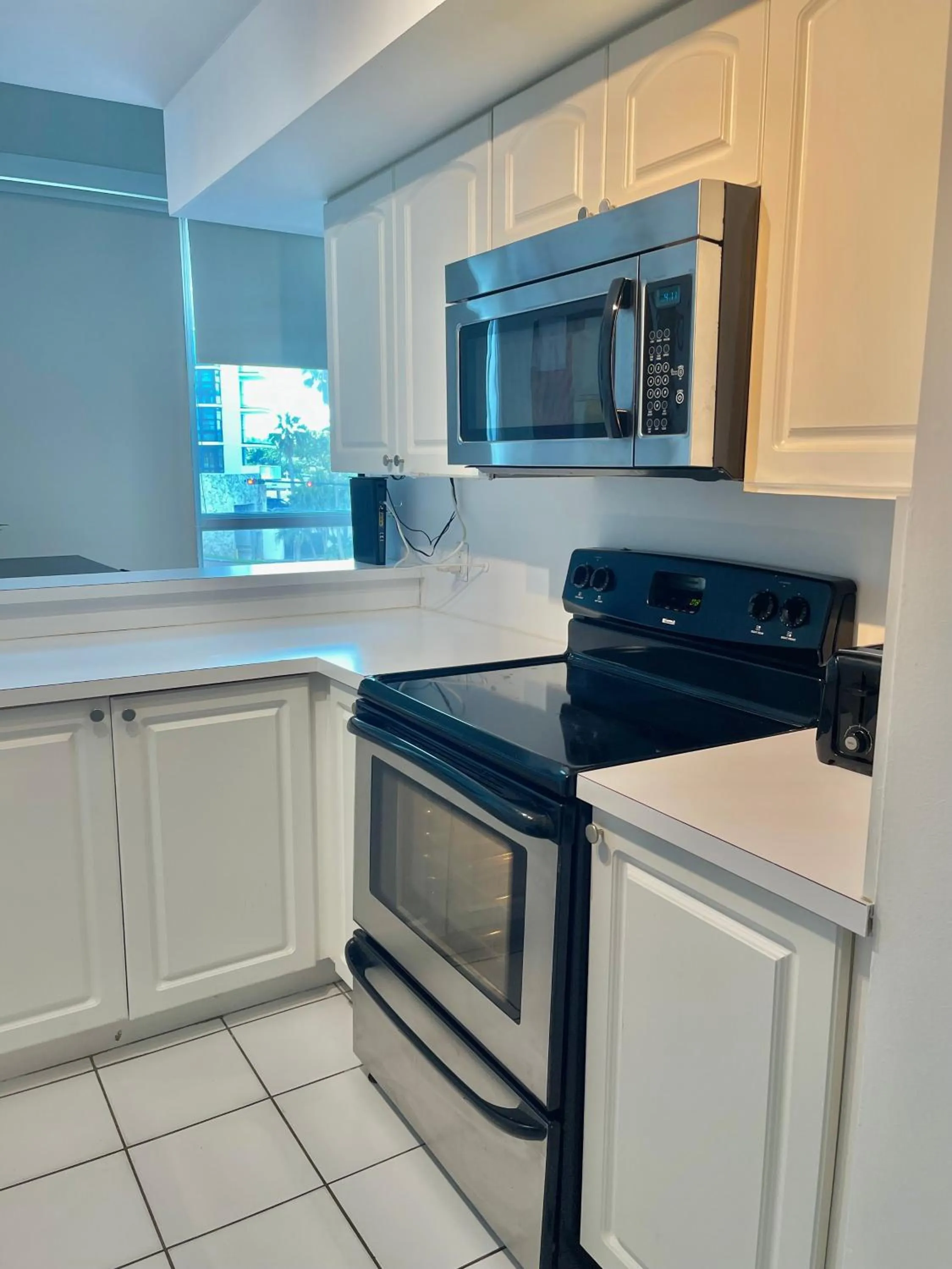 New Point Miami Beach Apartments