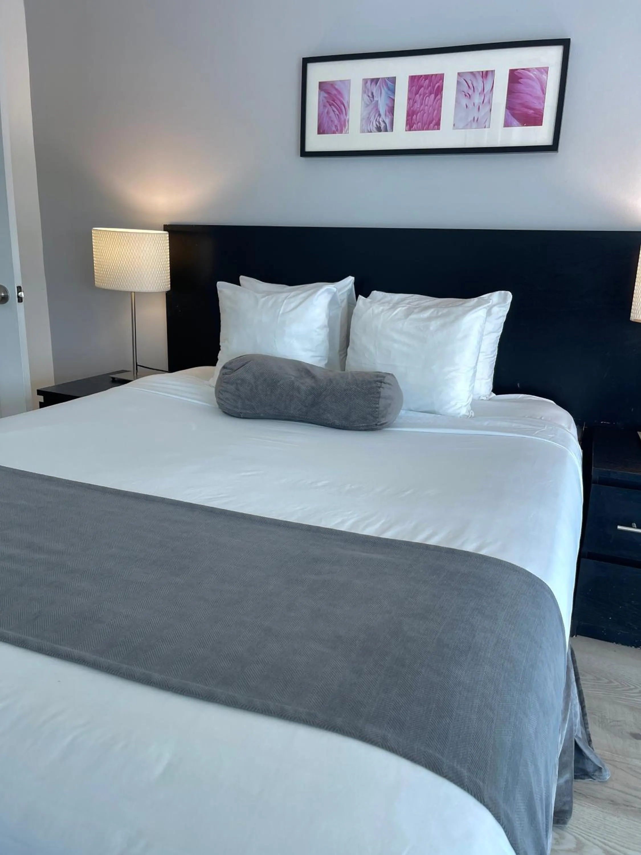 Bed in New Point Miami Beach Apartments