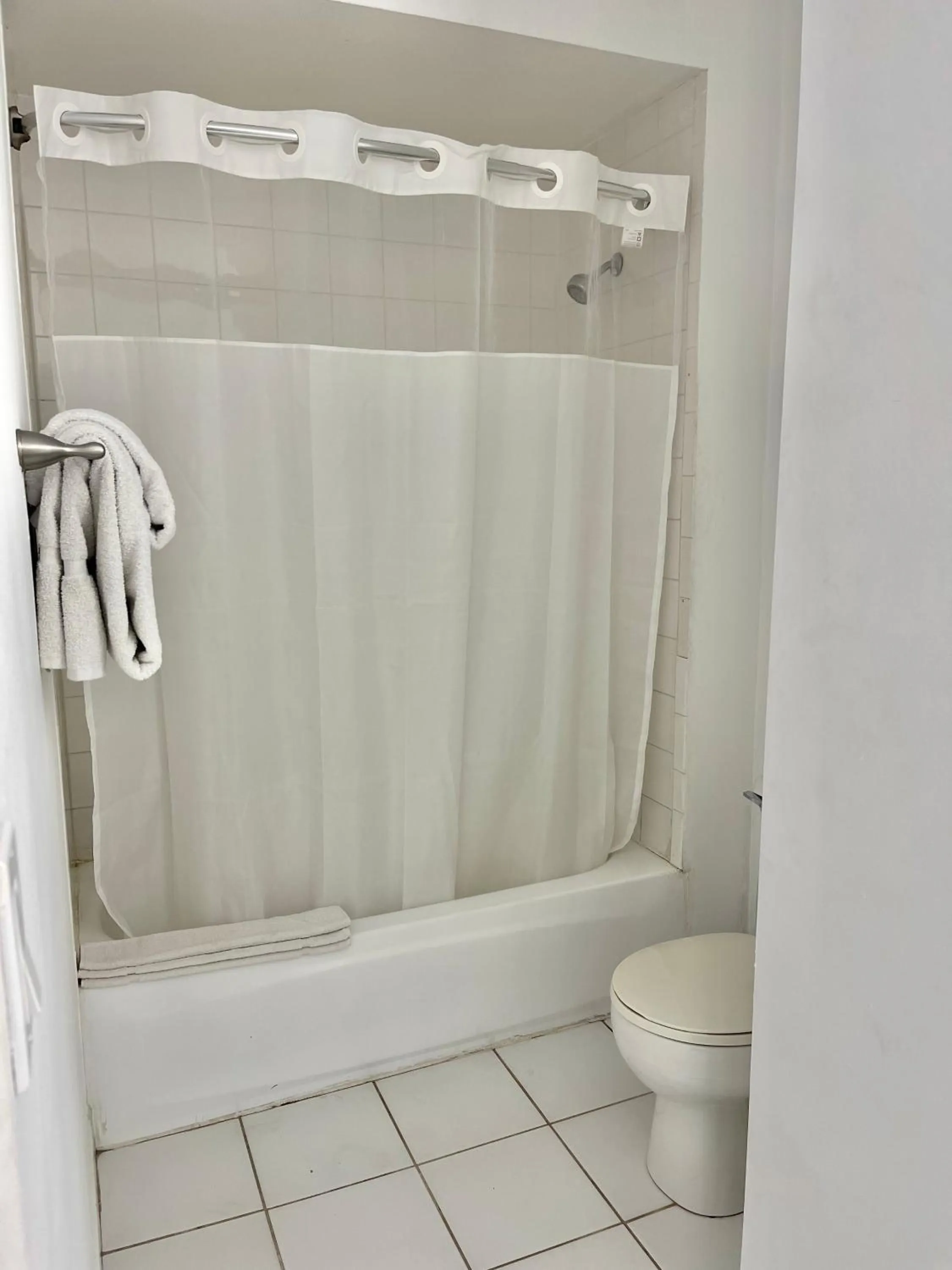 New Point Miami Beach Apartments