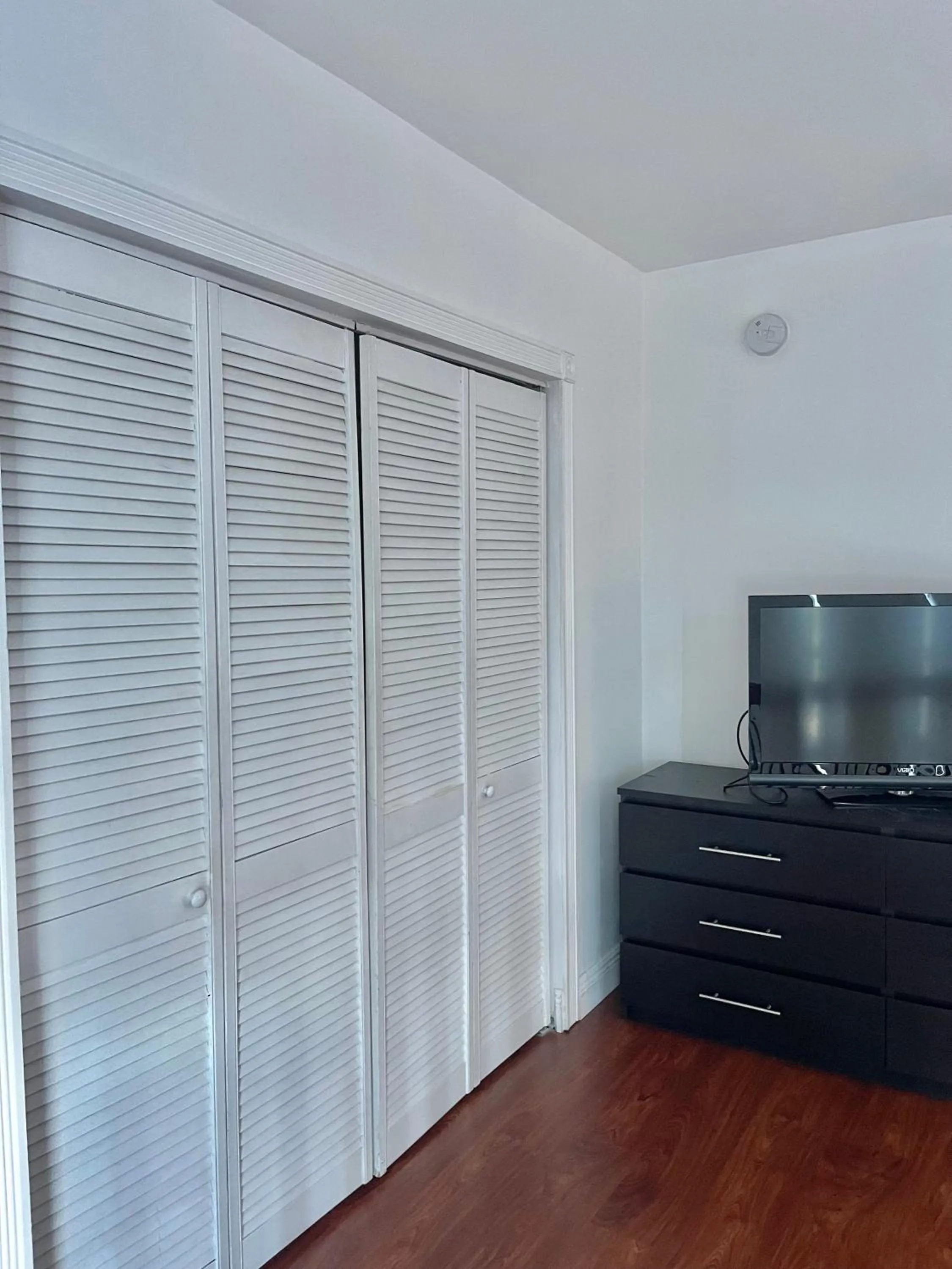 New Point Miami Beach Apartments