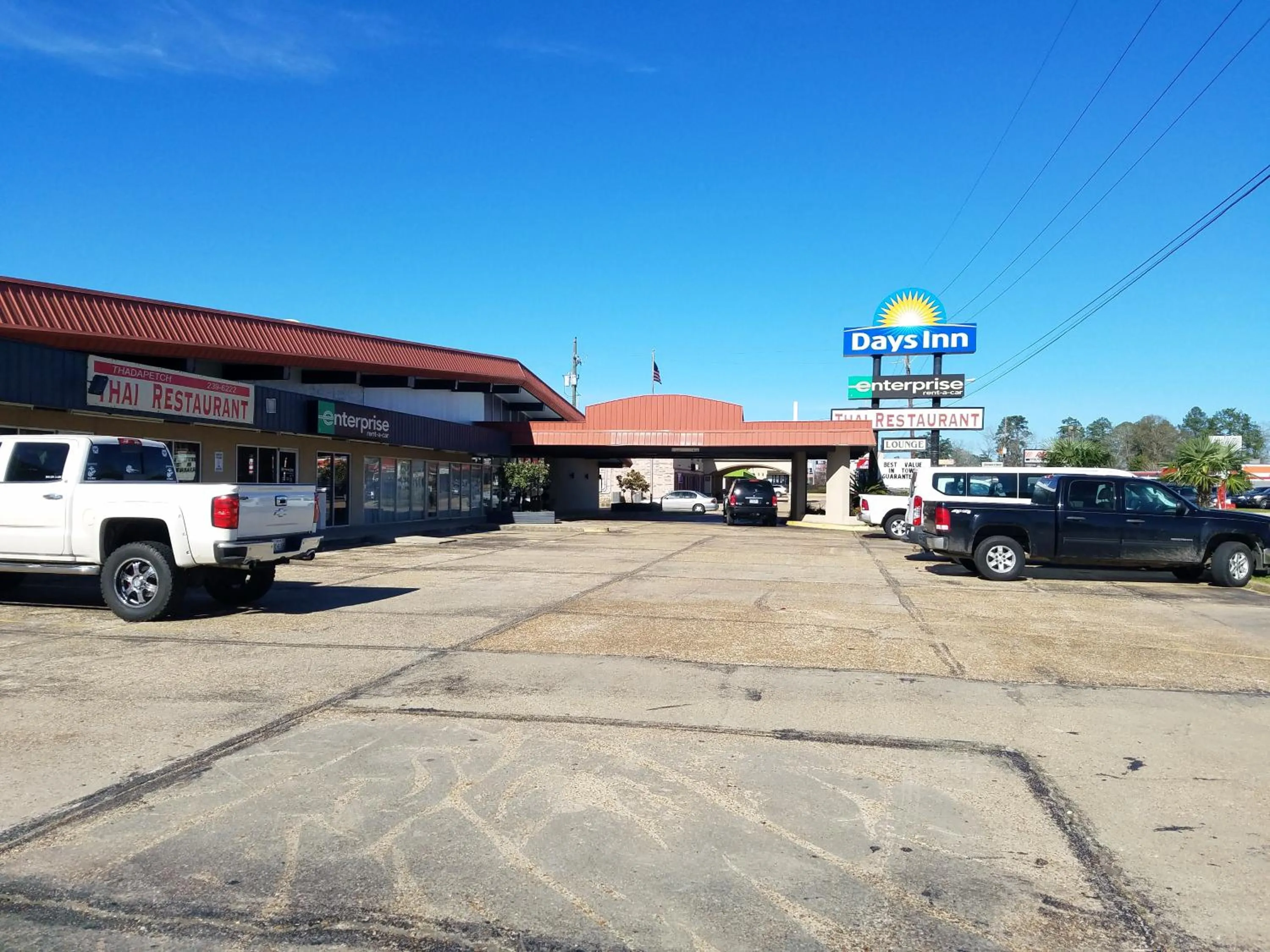 Property building in Days Inn by Wyndham Leesville