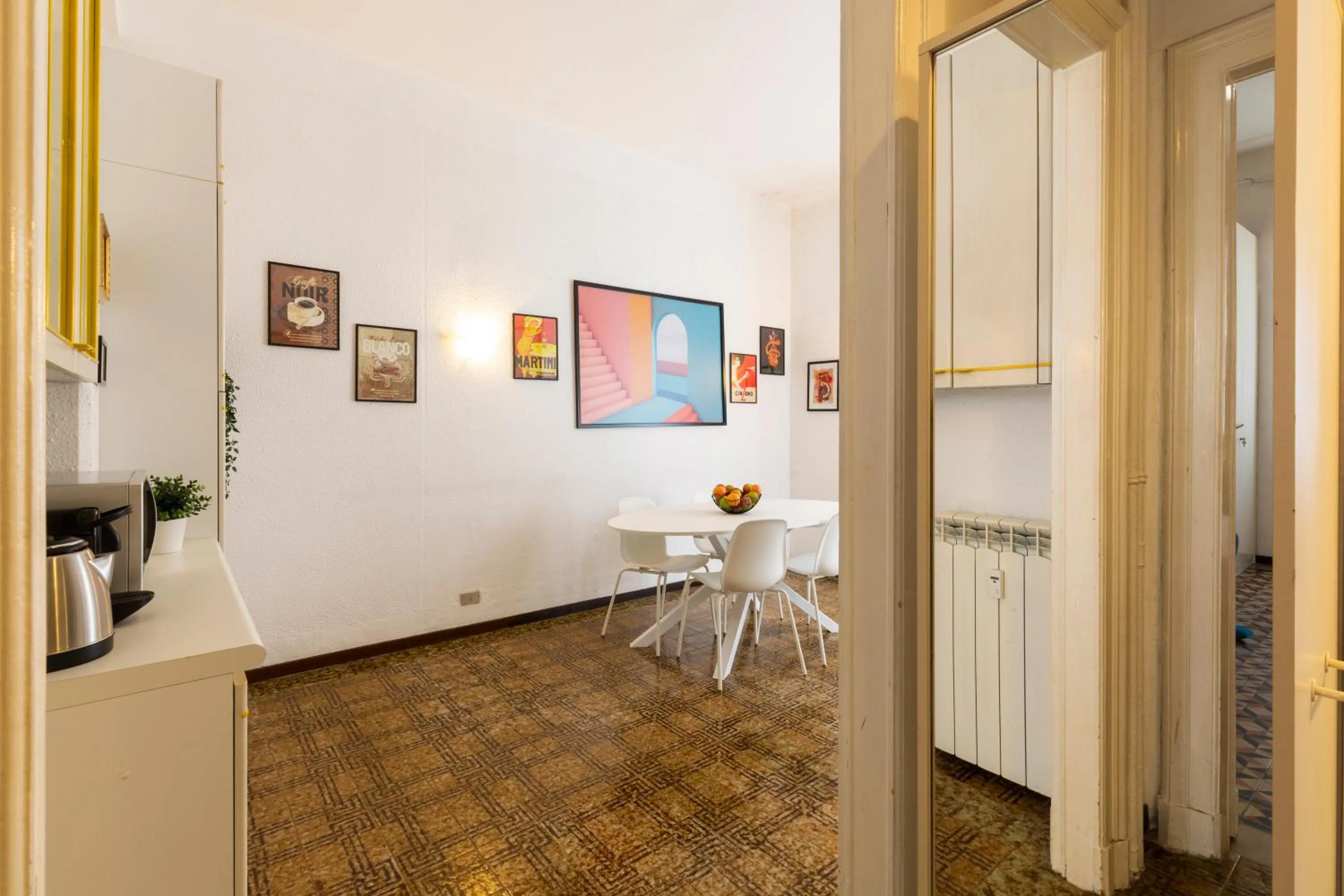 Dining area in Titty House - Crocetta