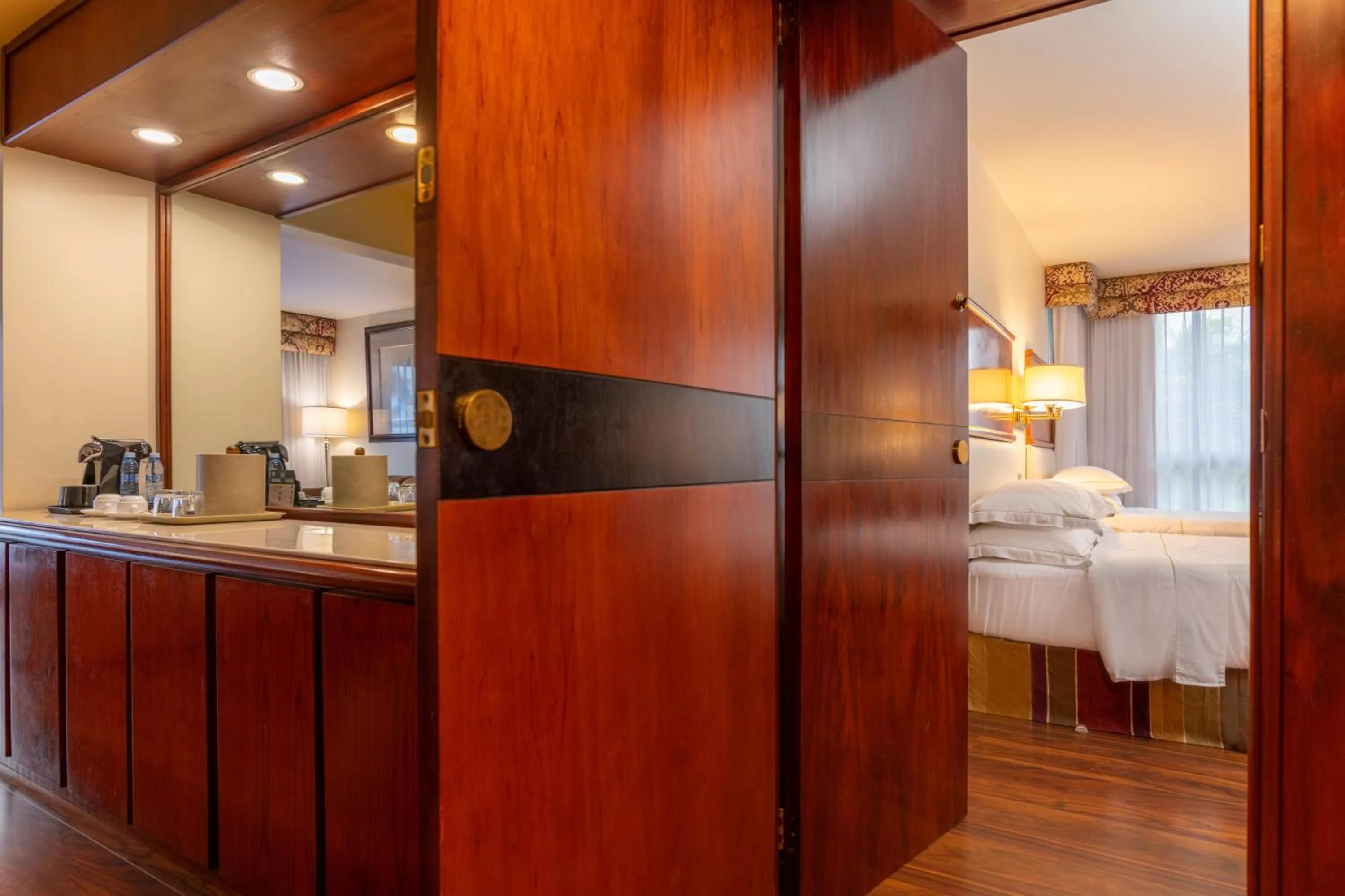 Photo of the whole room, Bed in Barceló San José