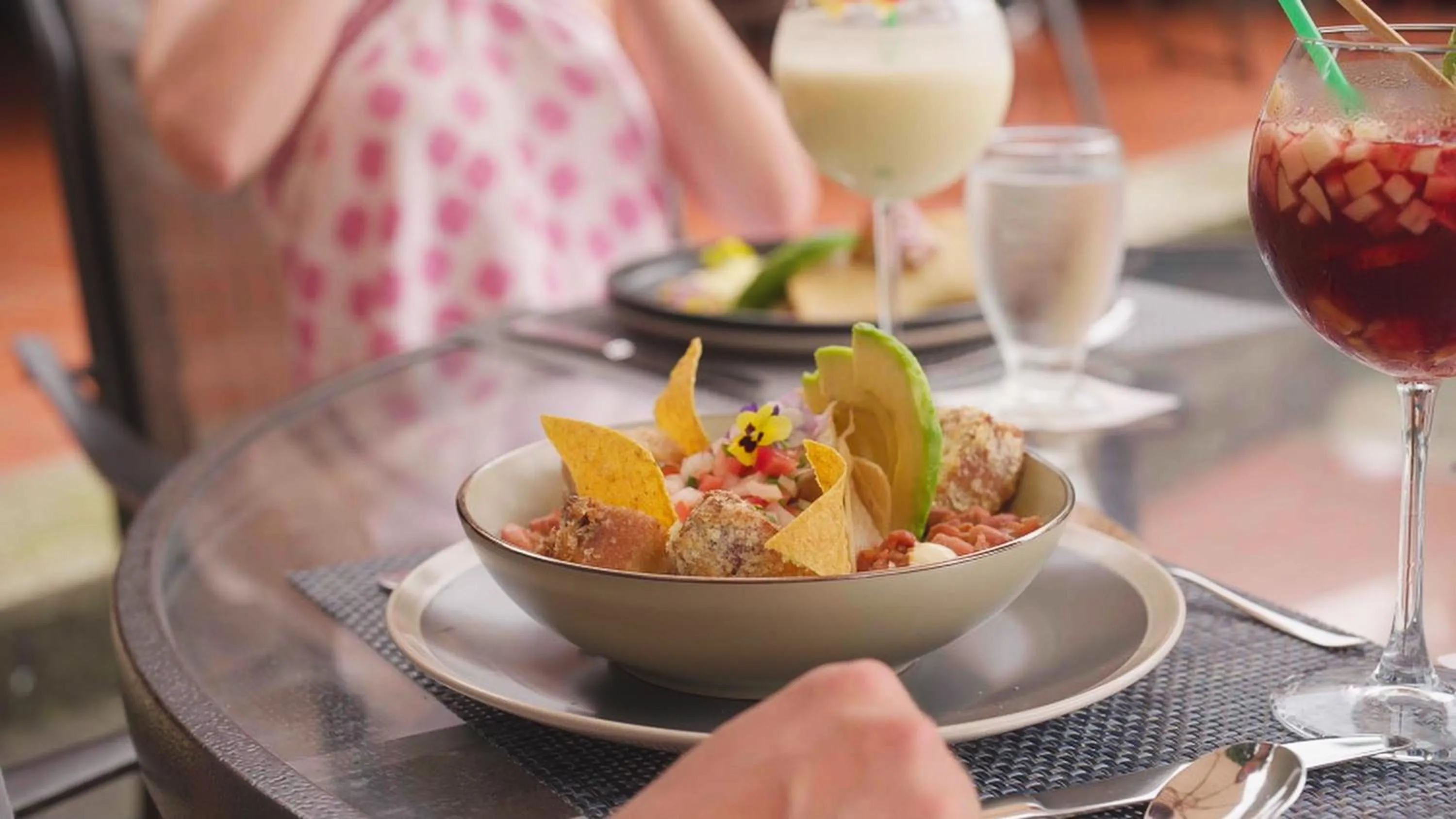 Restaurant/places to eat in Barceló San José