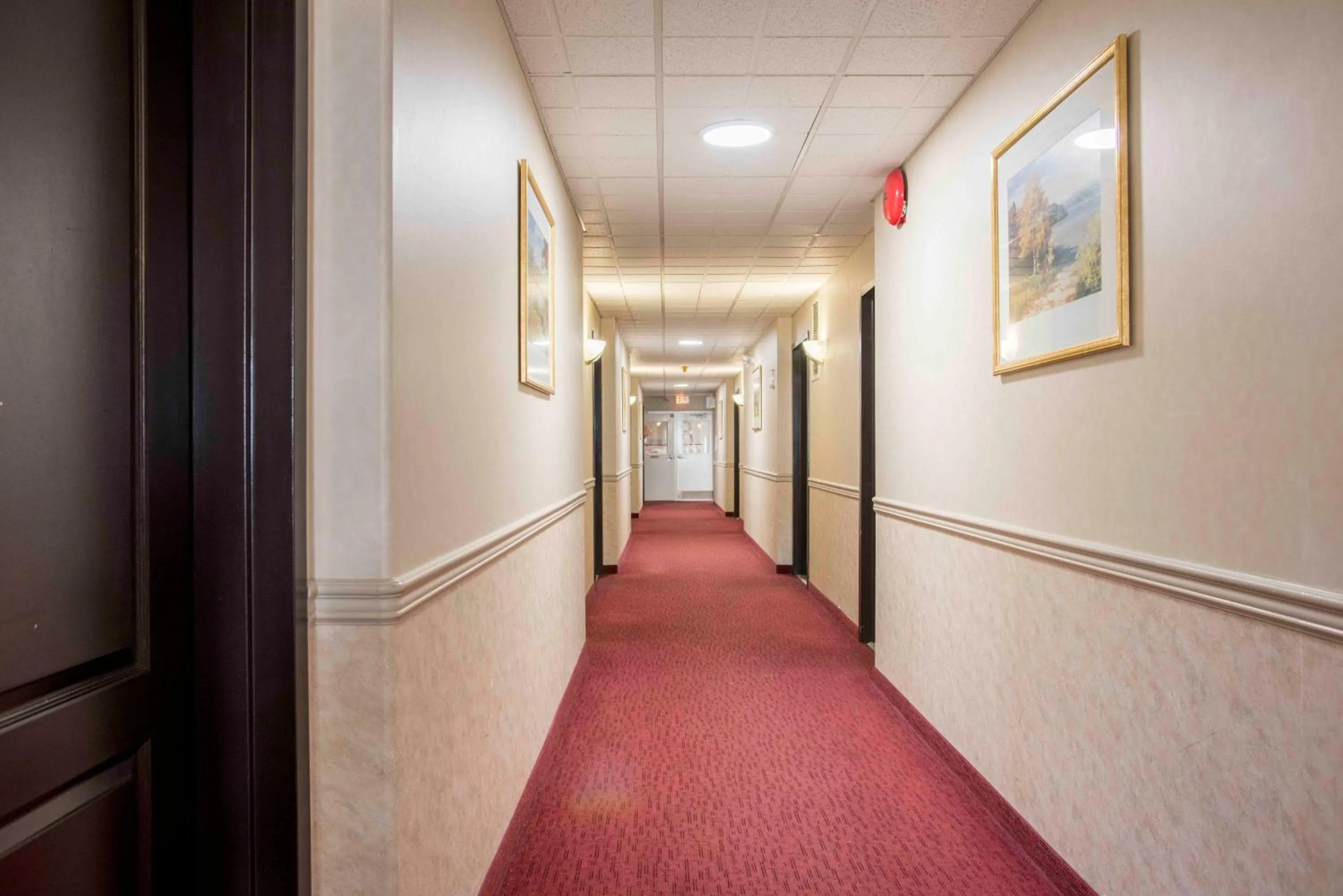 Property building in Ramada Limited 100 Mile House