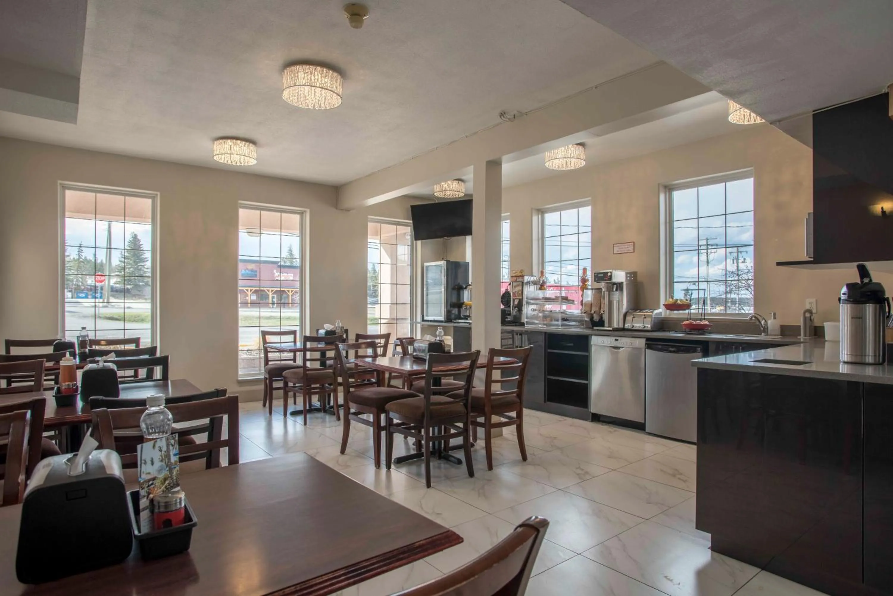 Food and drinks in Ramada Limited 100 Mile House