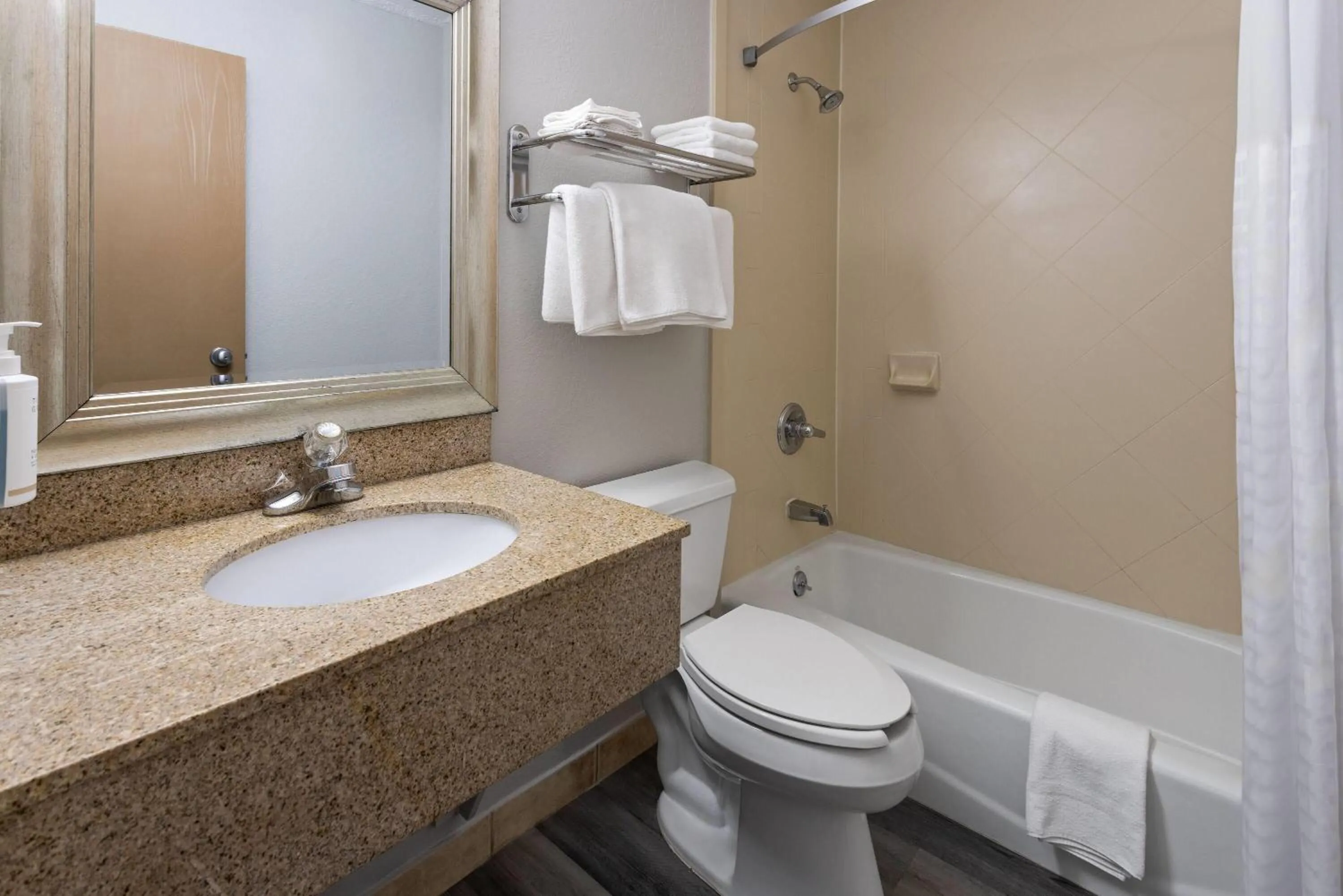 Bathroom in Super 8 by Wyndham Latham - Albany Airport