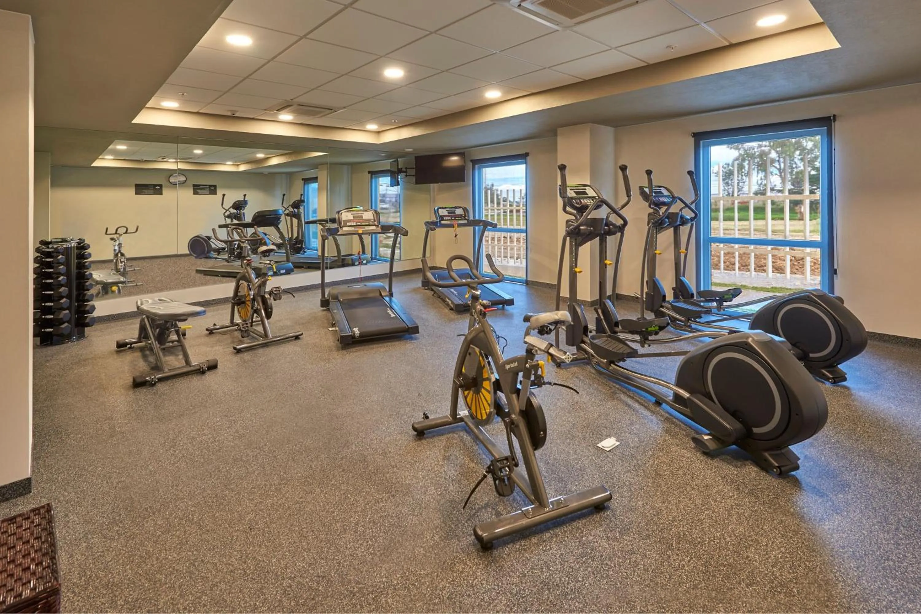 Fitness centre/facilities in City Express by Marriott Comitán