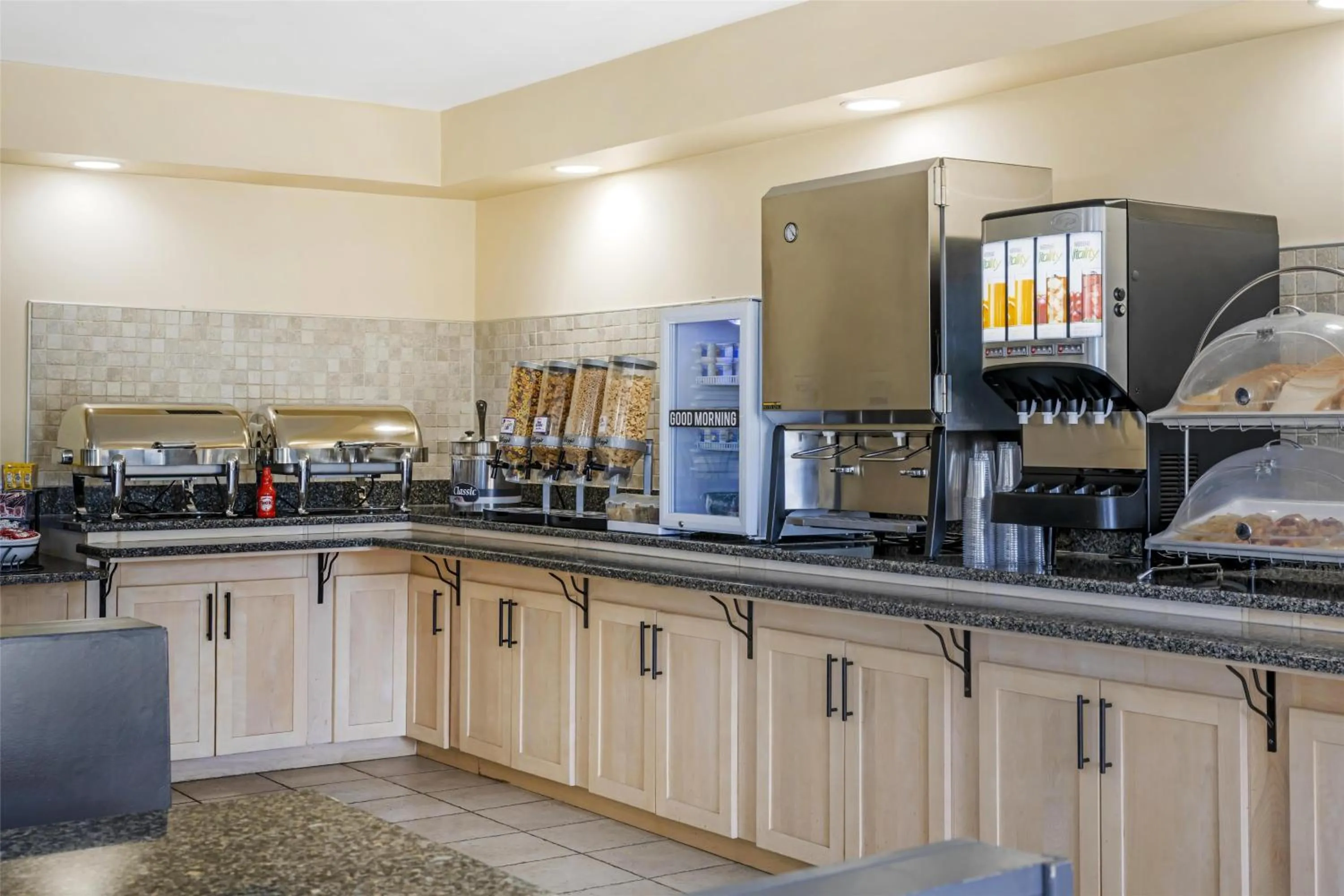 Breakfast in Best Western Plus Woodstock Hotel Conference Centre