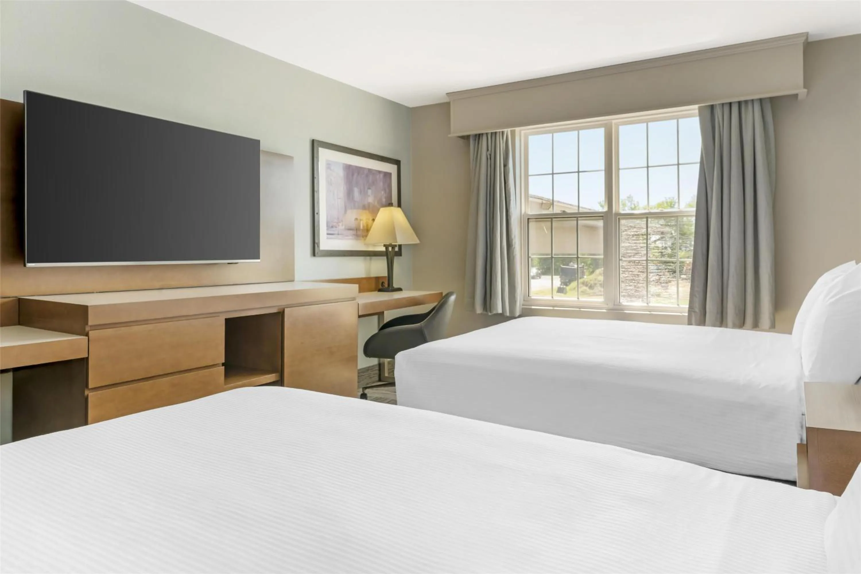 Bedroom, Bed in Best Western Plus Woodstock Hotel Conference Centre