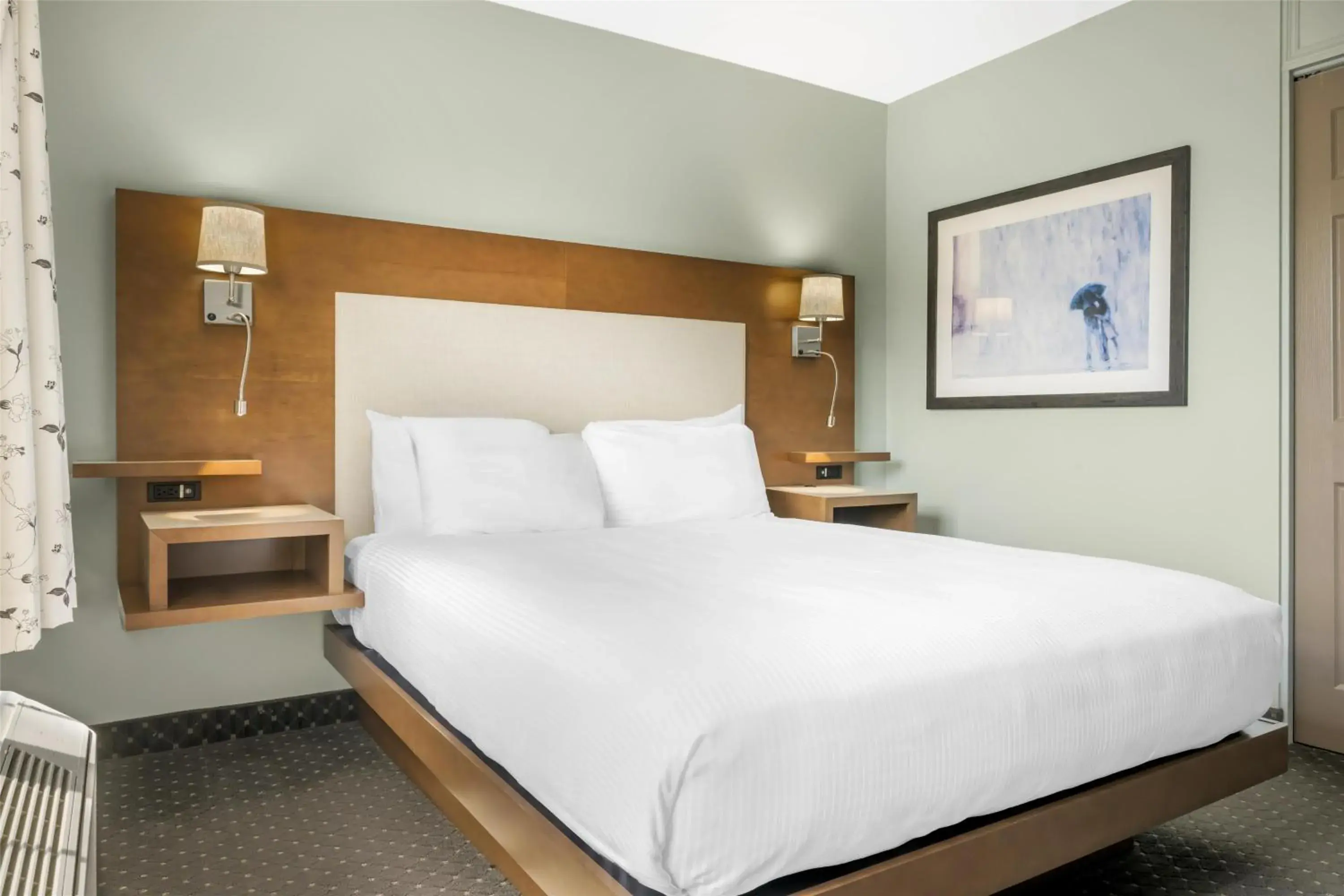 Junior Queen Suite with Sofa Bed in Best Western Plus Woodstock Hotel Conference Centre Junior Queen Suite with Sofa Bed in Best Western Plus Woodstock Hotel Conference Centre