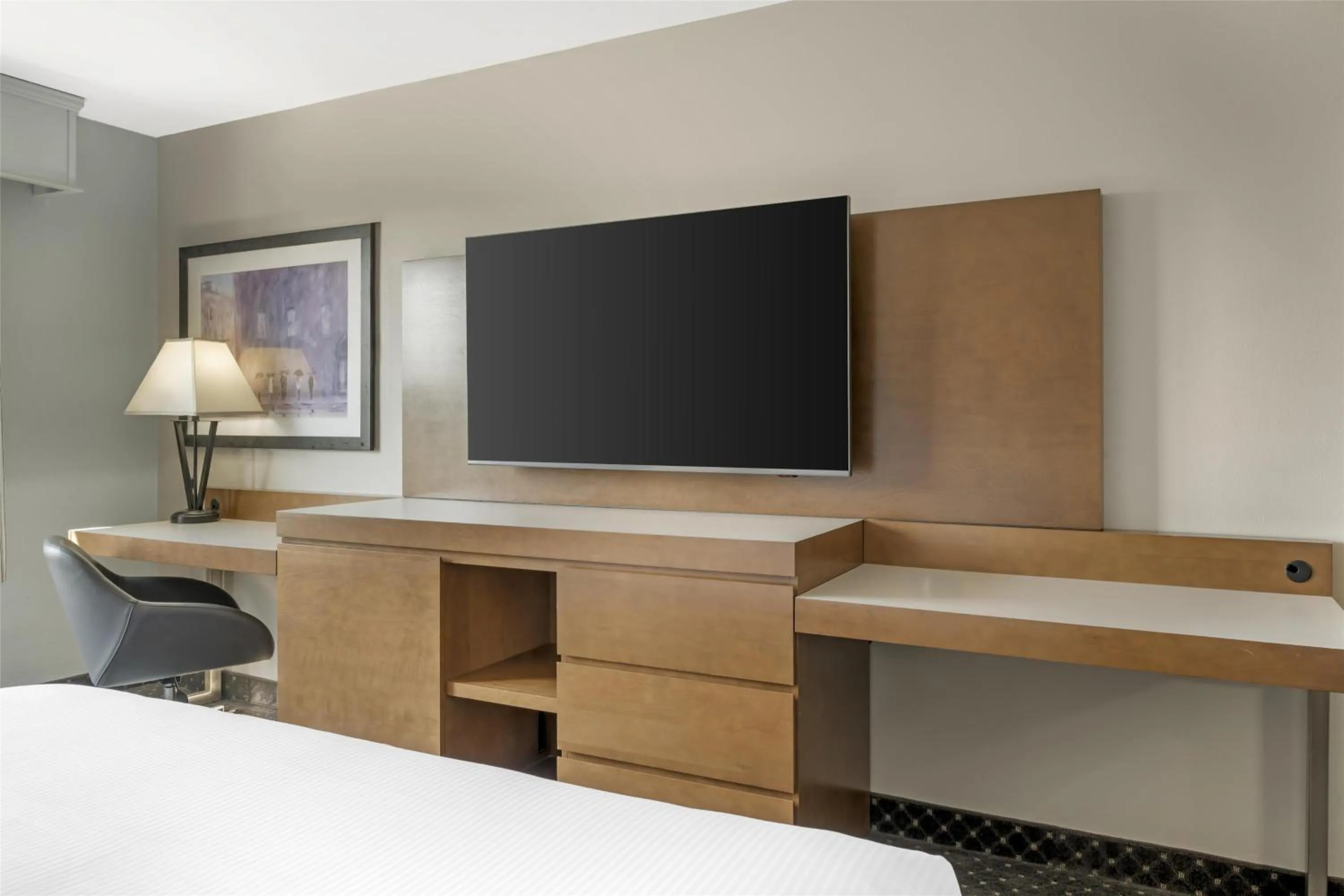 Bedroom in Best Western Plus Woodstock Hotel Conference Centre