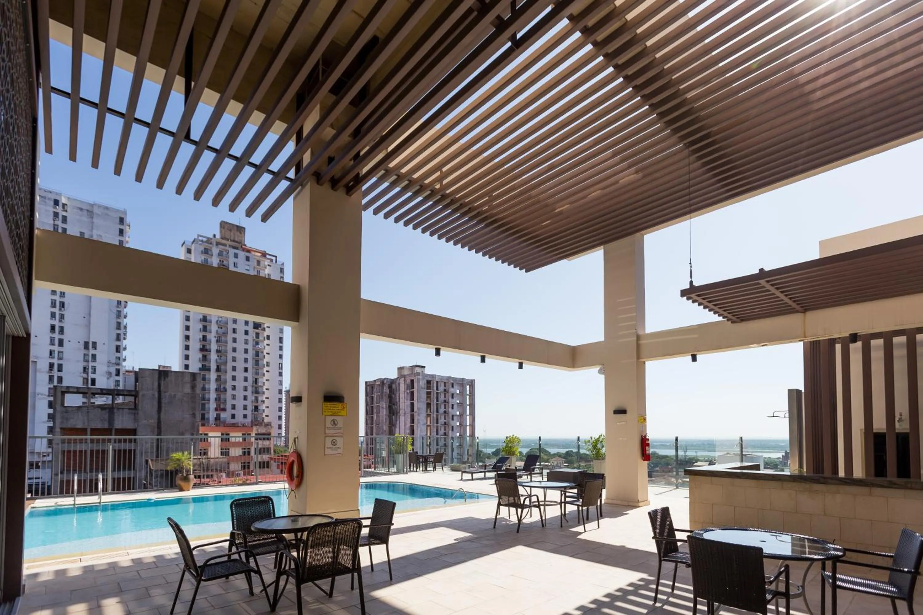 Swimming pool in Crowne Plaza Asunción by IHG