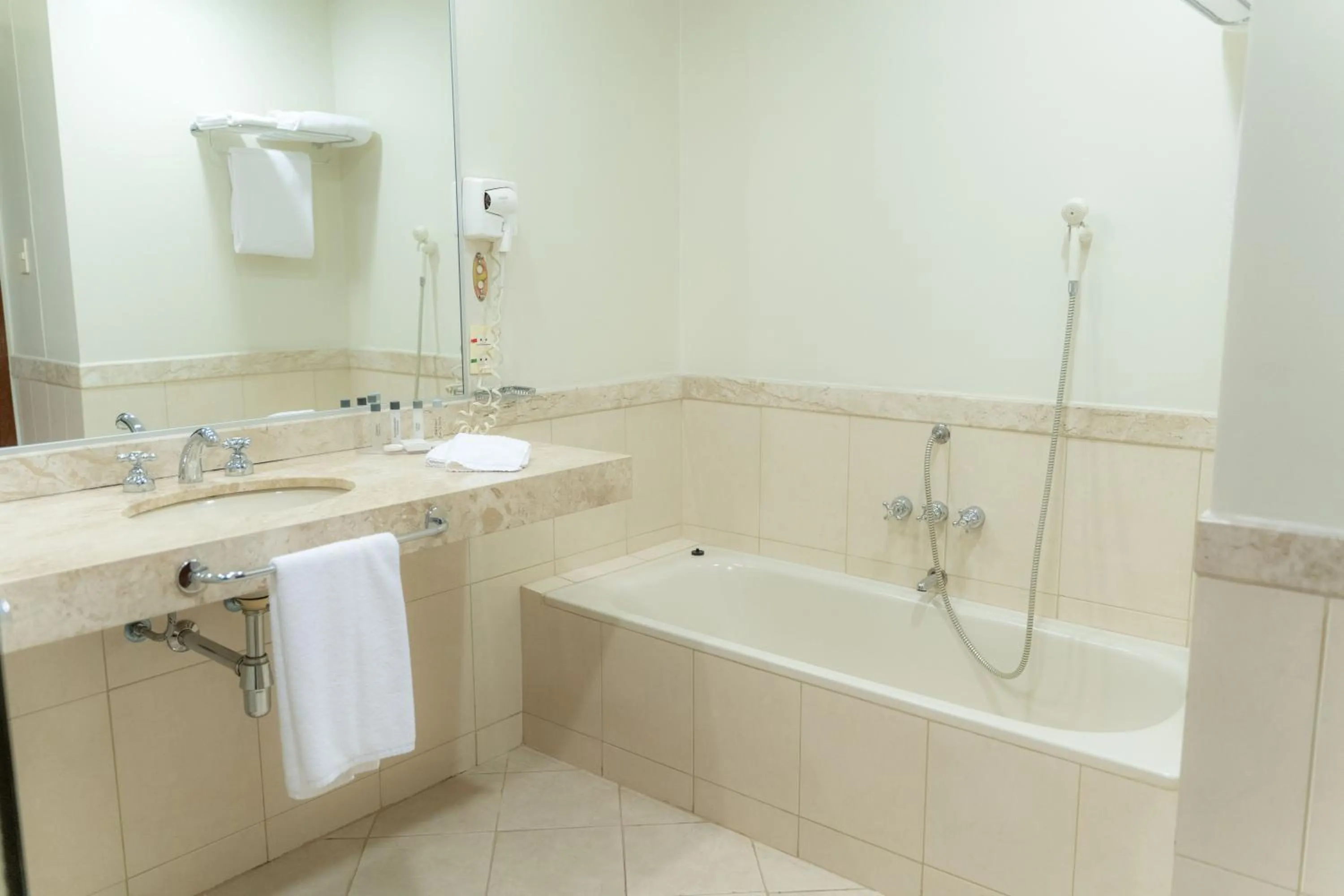 Bathroom in Crowne Plaza Asunción by IHG