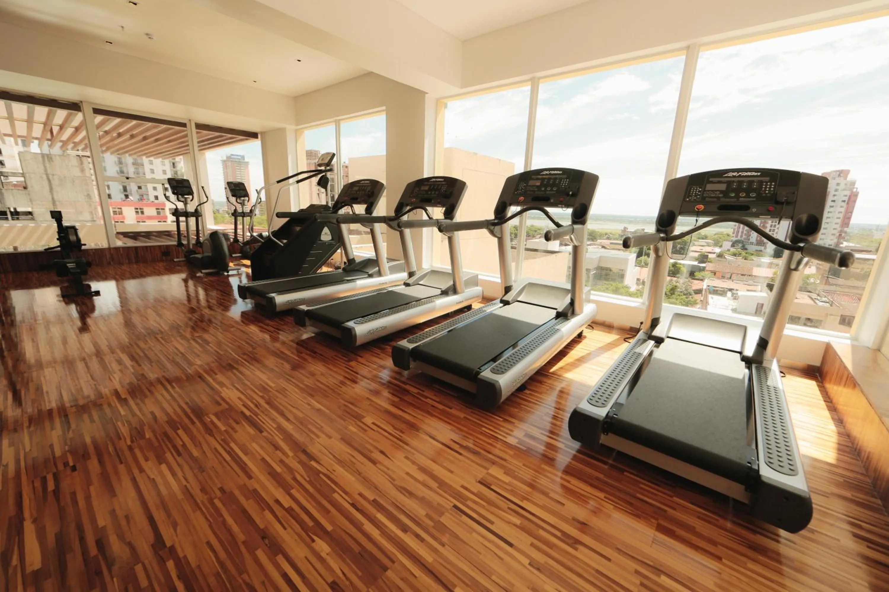 Fitness centre/facilities in Crowne Plaza Asunción by IHG