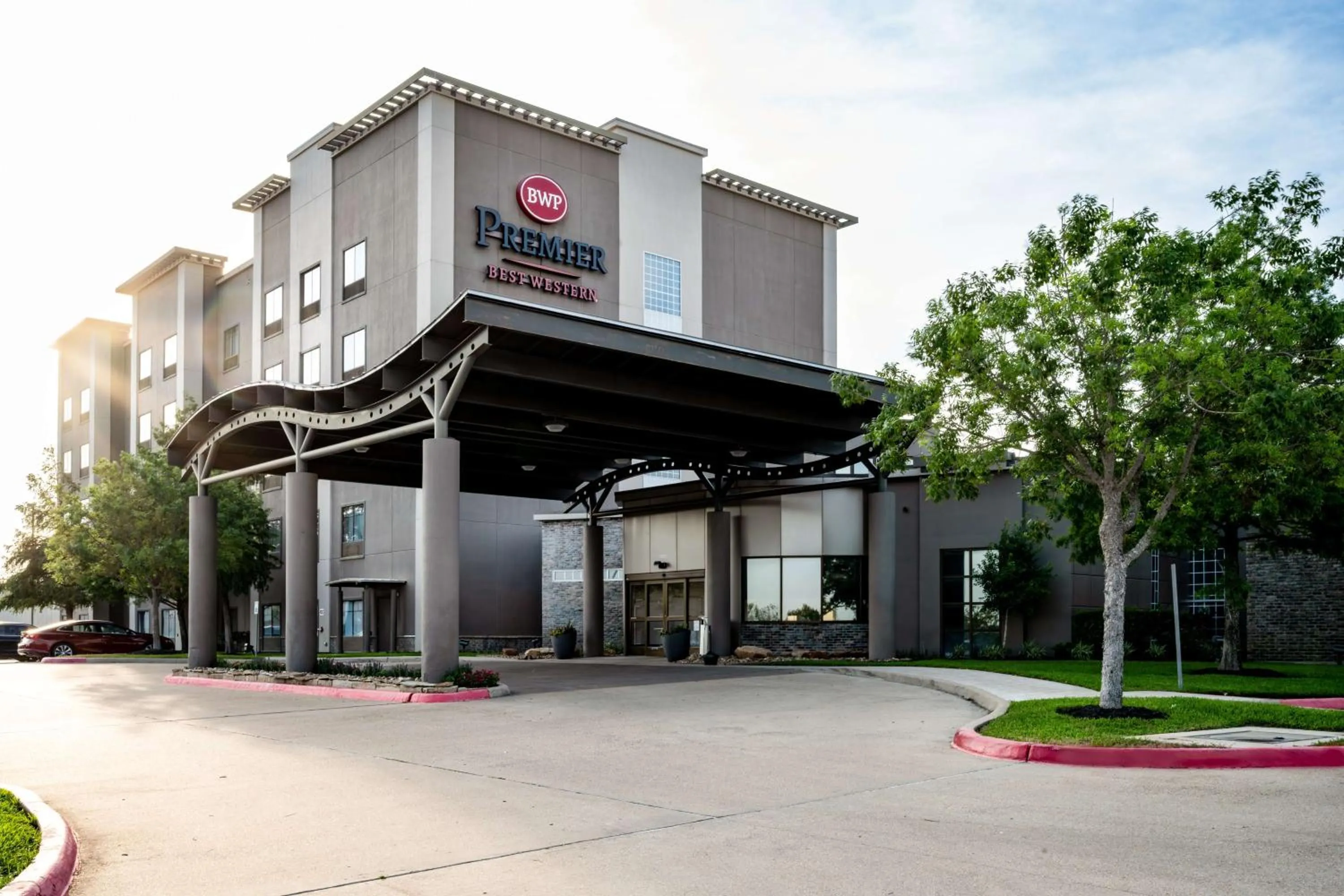 Property building in Best Western Premier Bryan College Station