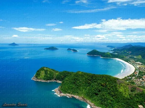 Alegria casa 3 dorms Cond Fechado churrasqueira piscina