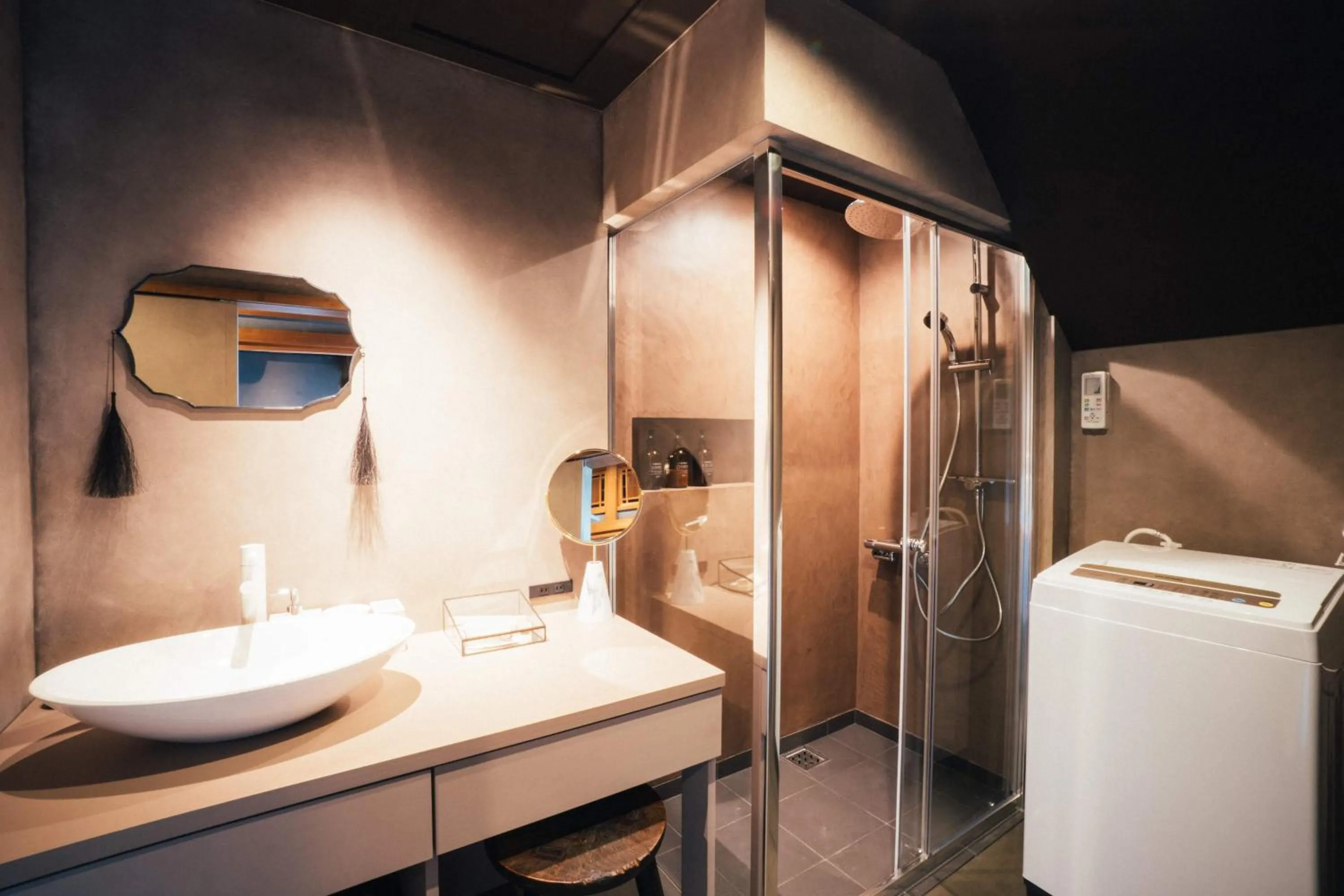 Bathroom in Bed and Craft