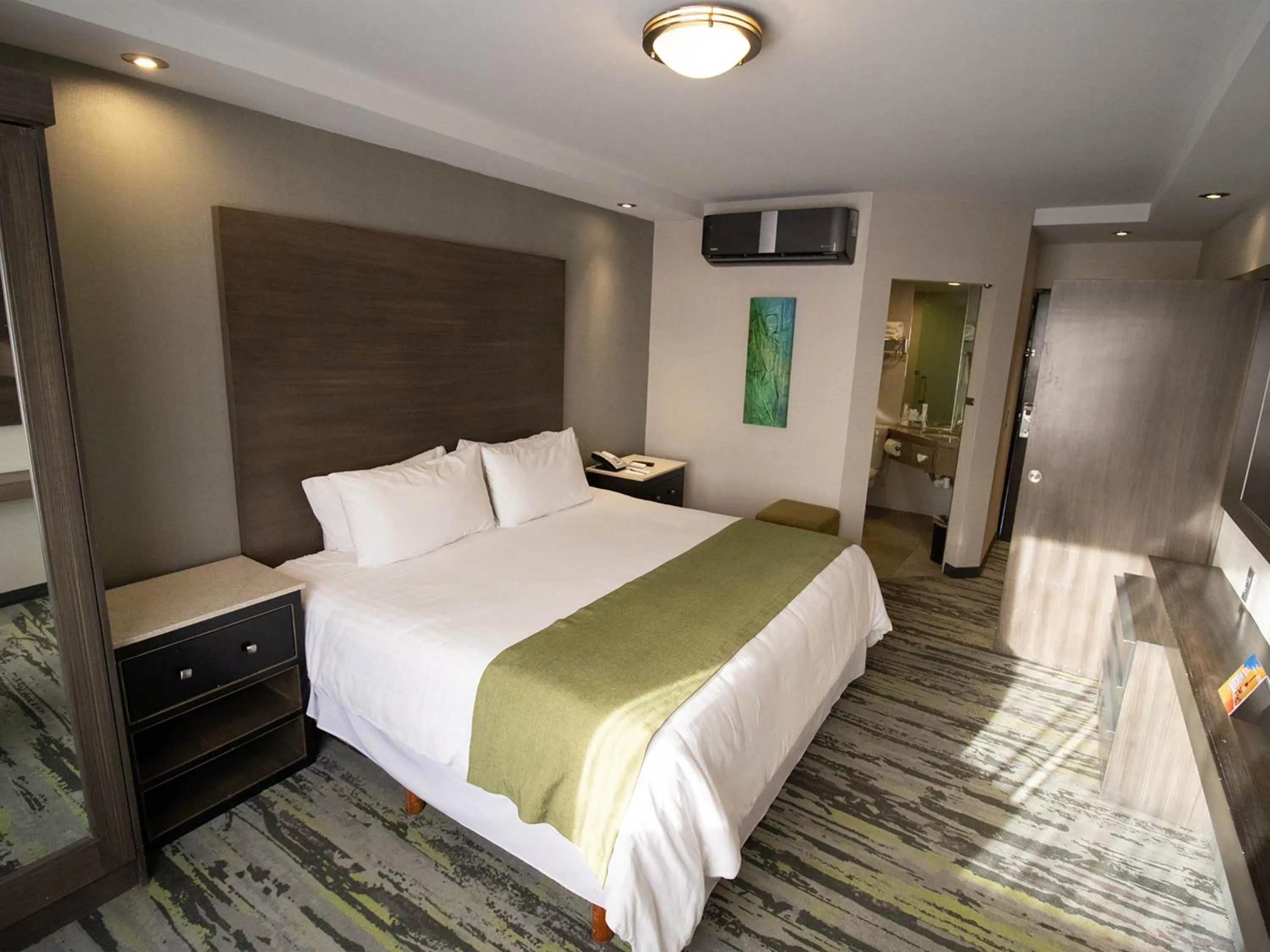 Bed in Hotel Araiza Hermosillo