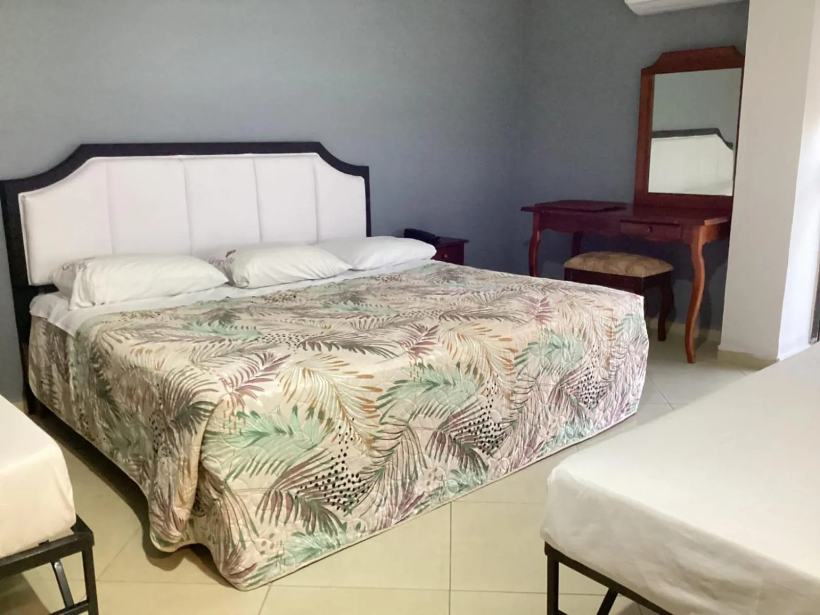 Bed in Grand Royal Tampico