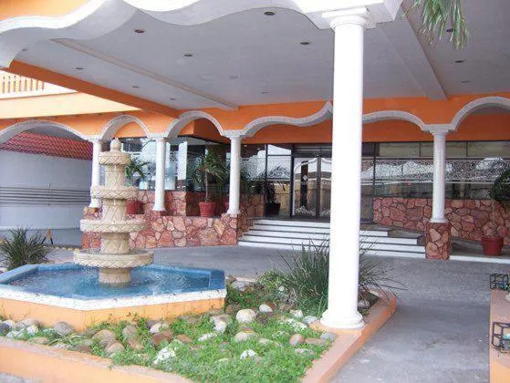 Decorative detail in Grand Royal Tampico