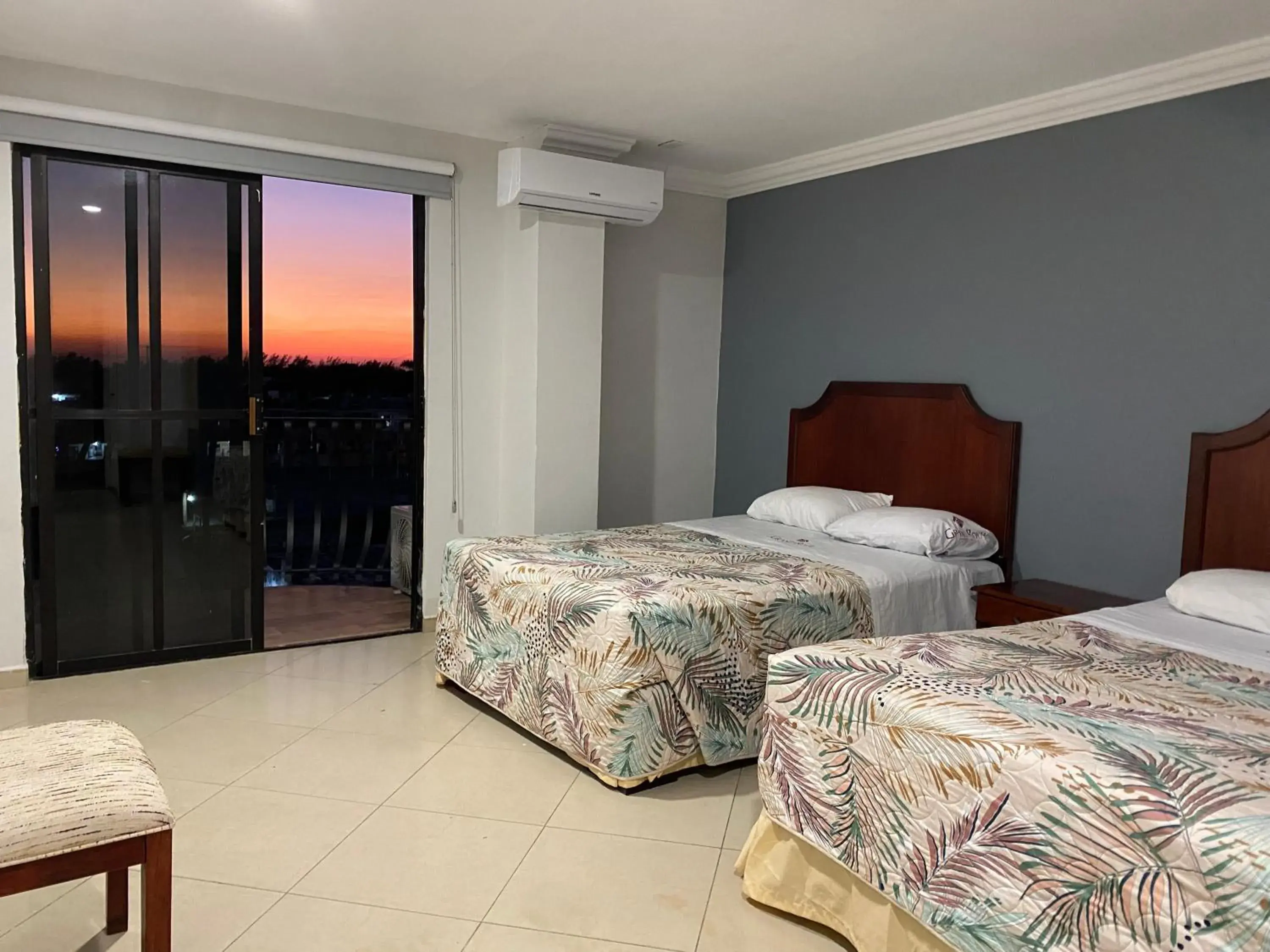 Superior Apartment in Grand Royal Tampico Superior Apartment in Grand Royal Tampico