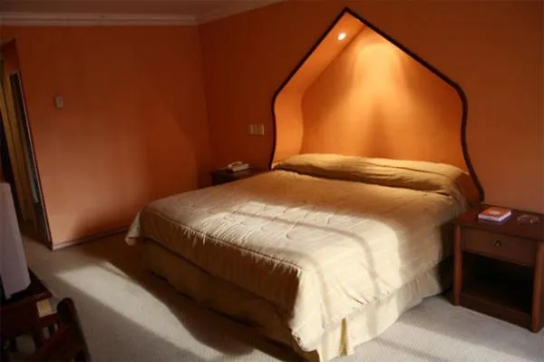 Photo of the whole room, Bed in Grand Royal Tampico