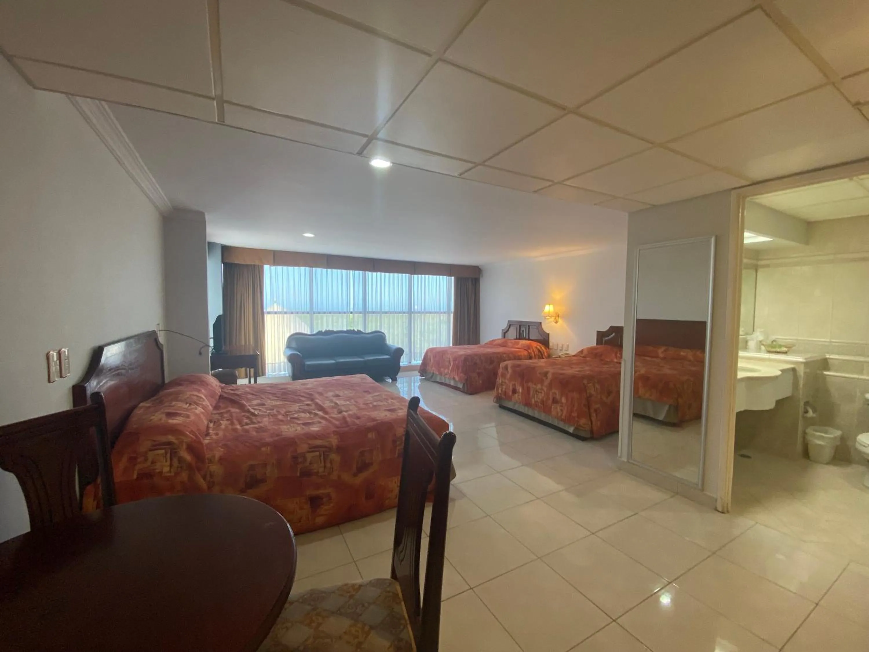 Bed in Grand Royal Tampico