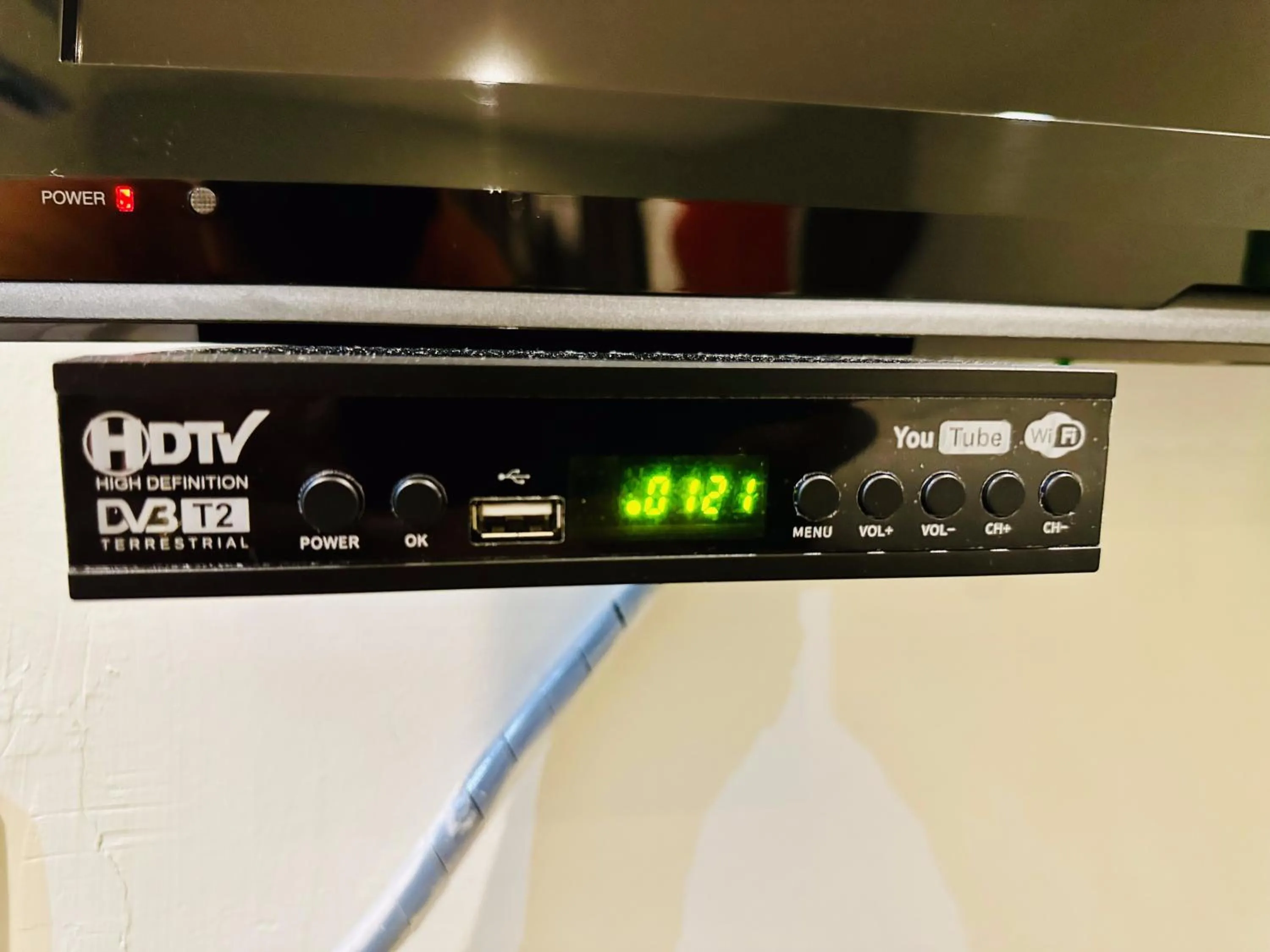 TV and multimedia in Kino Hotel